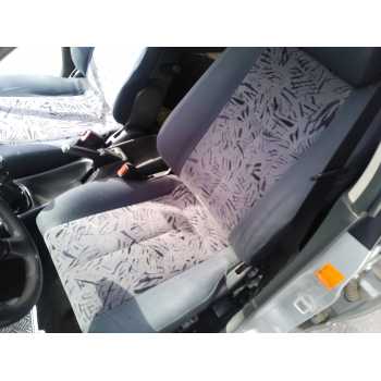 ASIENTO DELANTERO IZQUIERDO 
