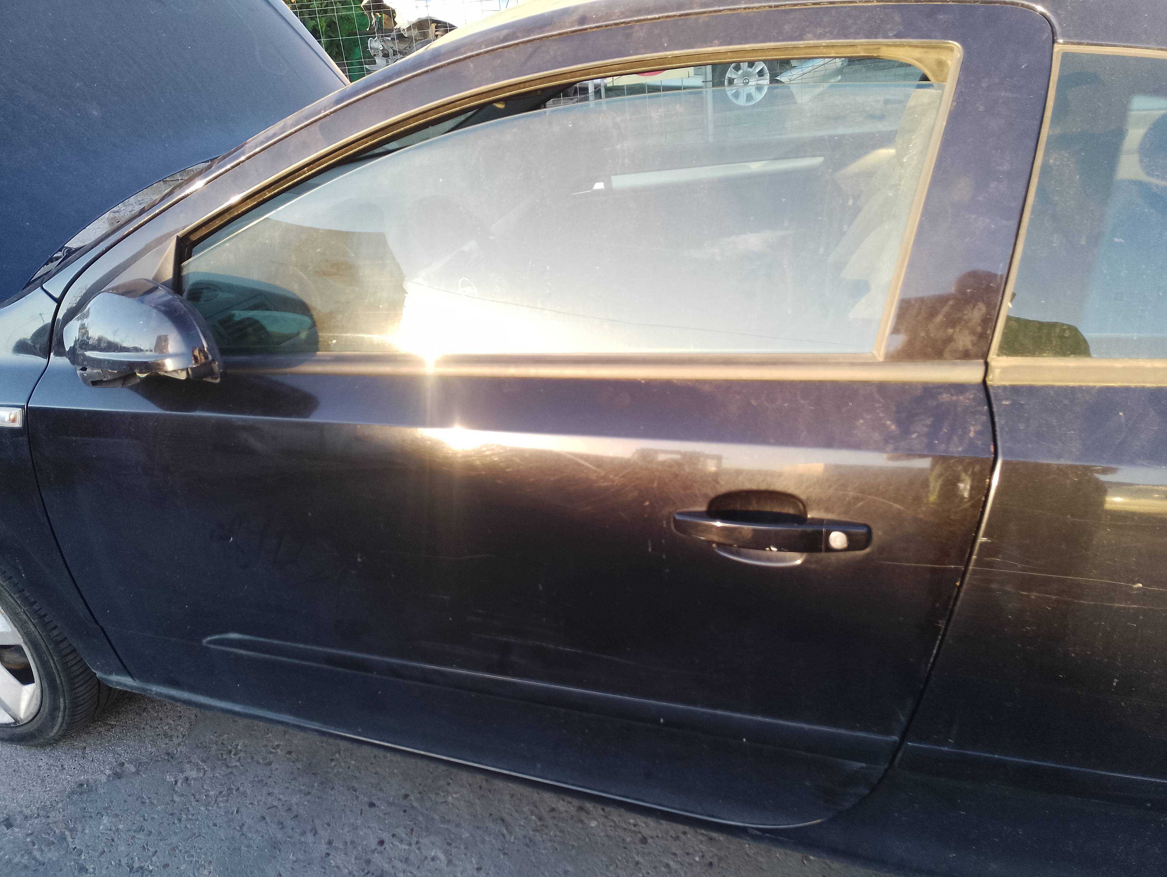 Recambio de puerta delantera izquierda para opel astra gtc cosmo referencia OEM IAM   