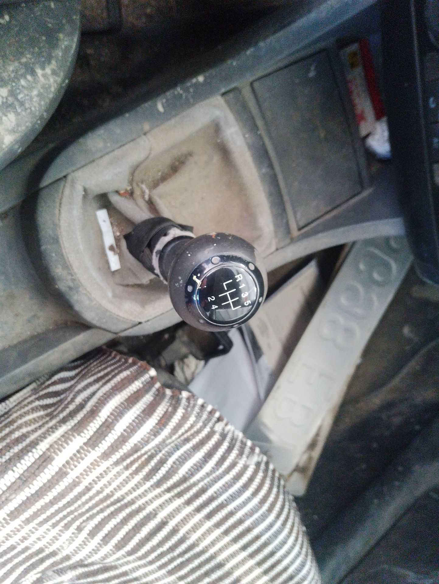 Recambio de palanca cambio para seat cordoba (6l2) 1.4 16v referencia OEM IAM 1J0711112E  