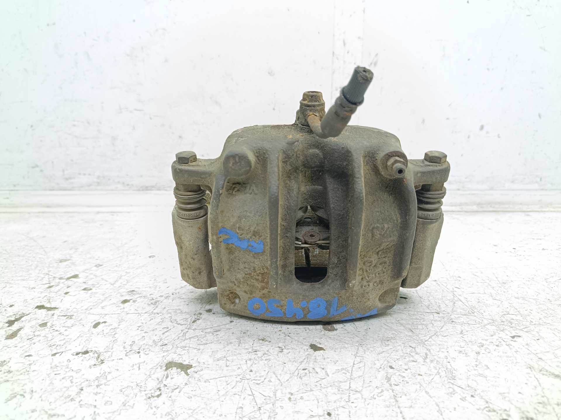 Recambio de pinza de freno delantera derecha para nissan terrano/terrano.ii (r20) avenue referencia OEM IAM   