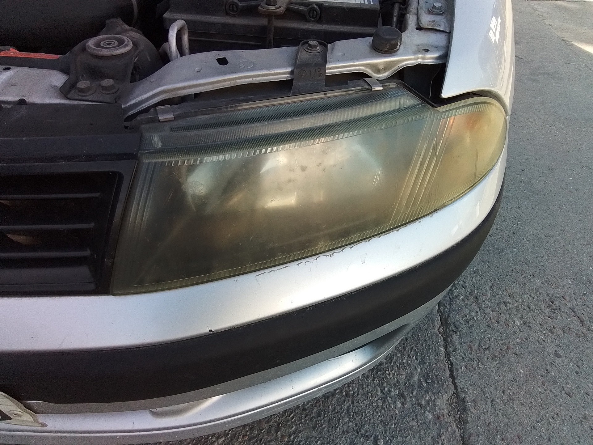 Recambio de faro izquierdo para mitsubishi carisma berlina 5 (da0) 1900 di-d comfort referencia OEM IAM   