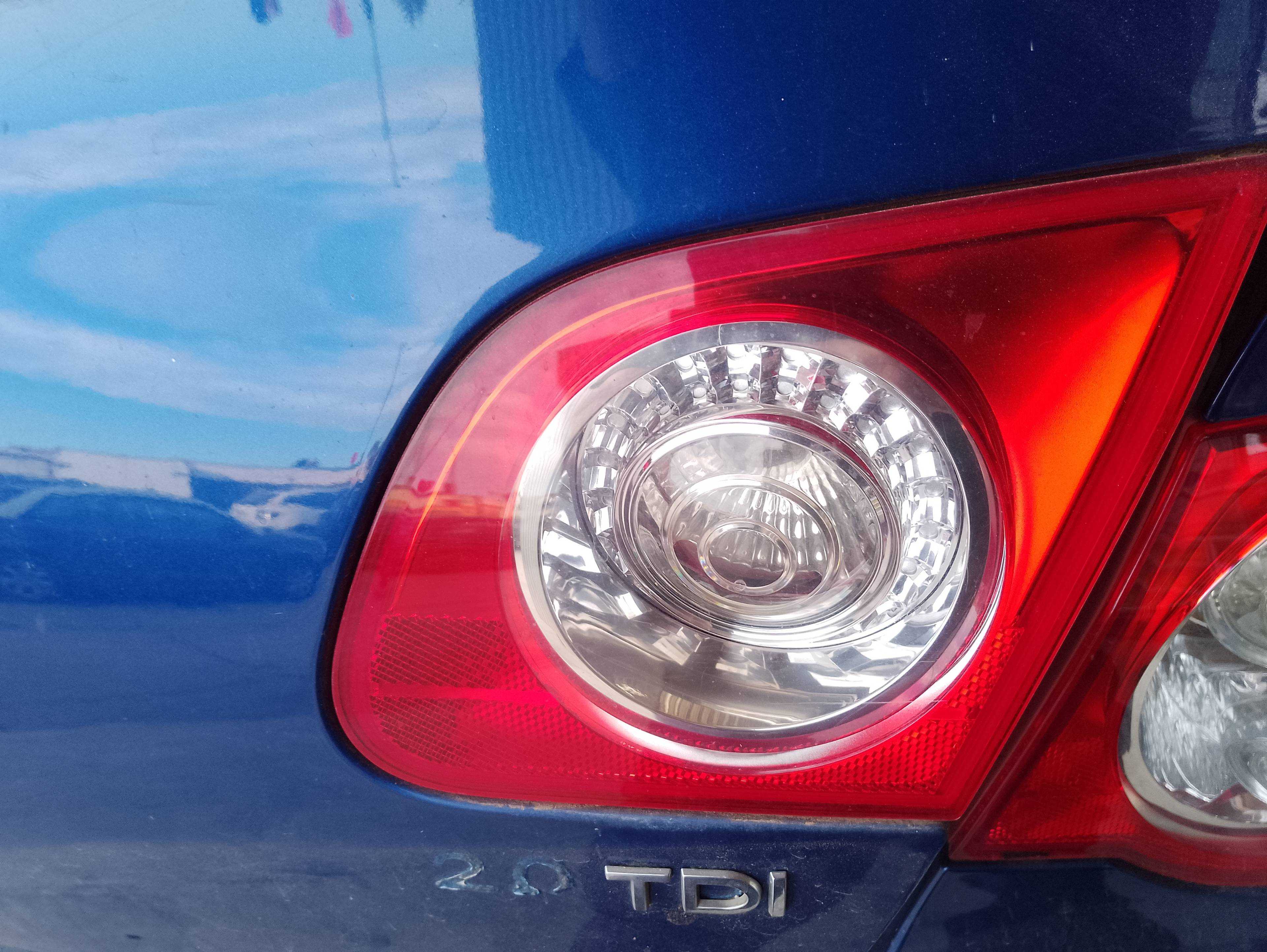 Recambio de piloto porton trasero derecho para volkswagen passat berlina (3c2) advance referencia OEM IAM   