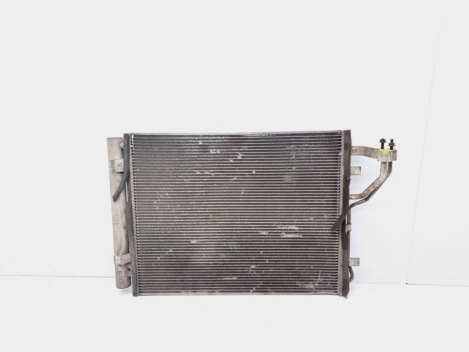 Recambio de condensador / radiador aire acondicionado para hyundai i30 2.0 crdi cat referencia OEM IAM   
