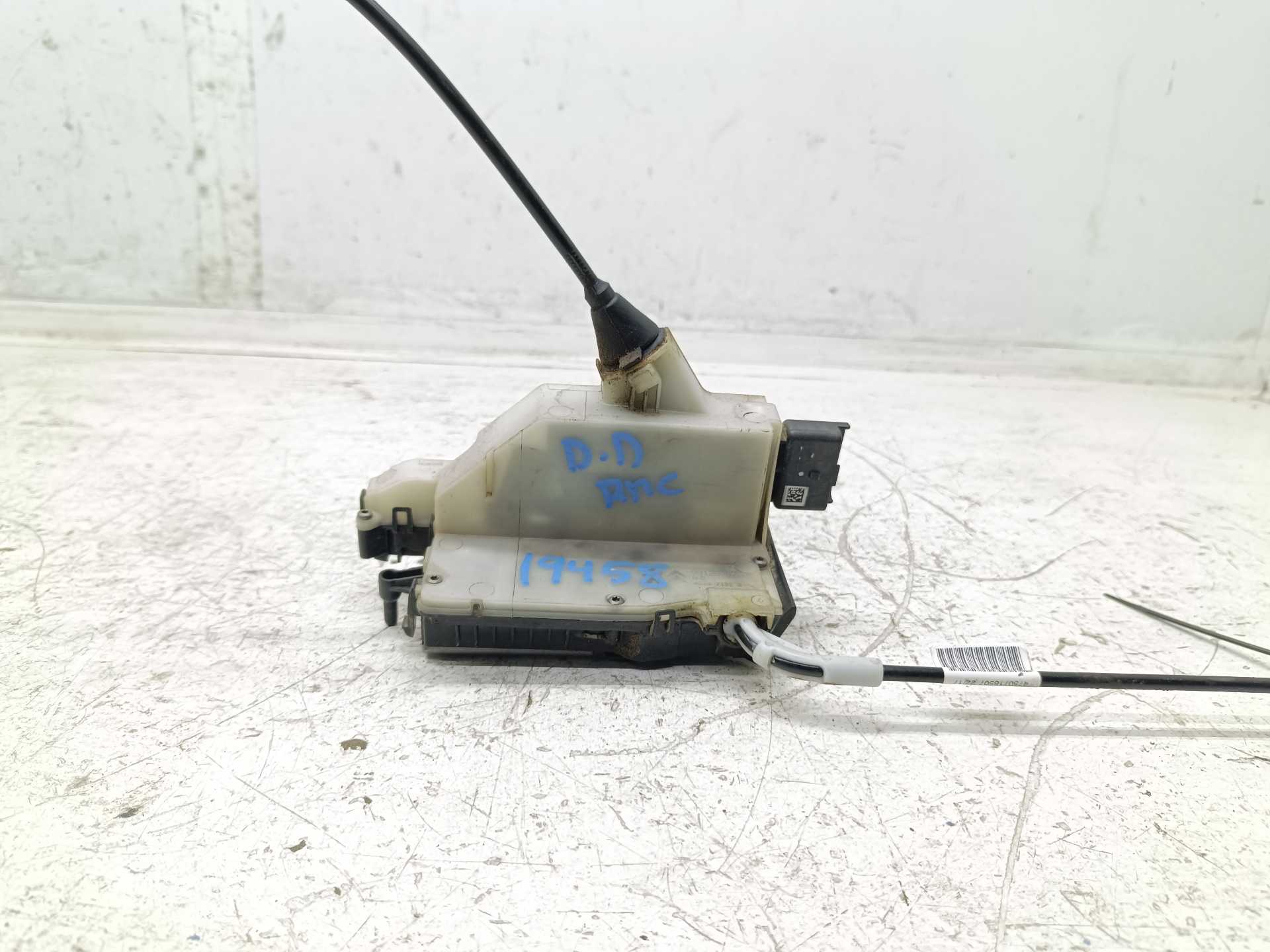 Recambio de cerradura puerta delantera derecha para peugeot 208 style referencia OEM IAM 9812500780  