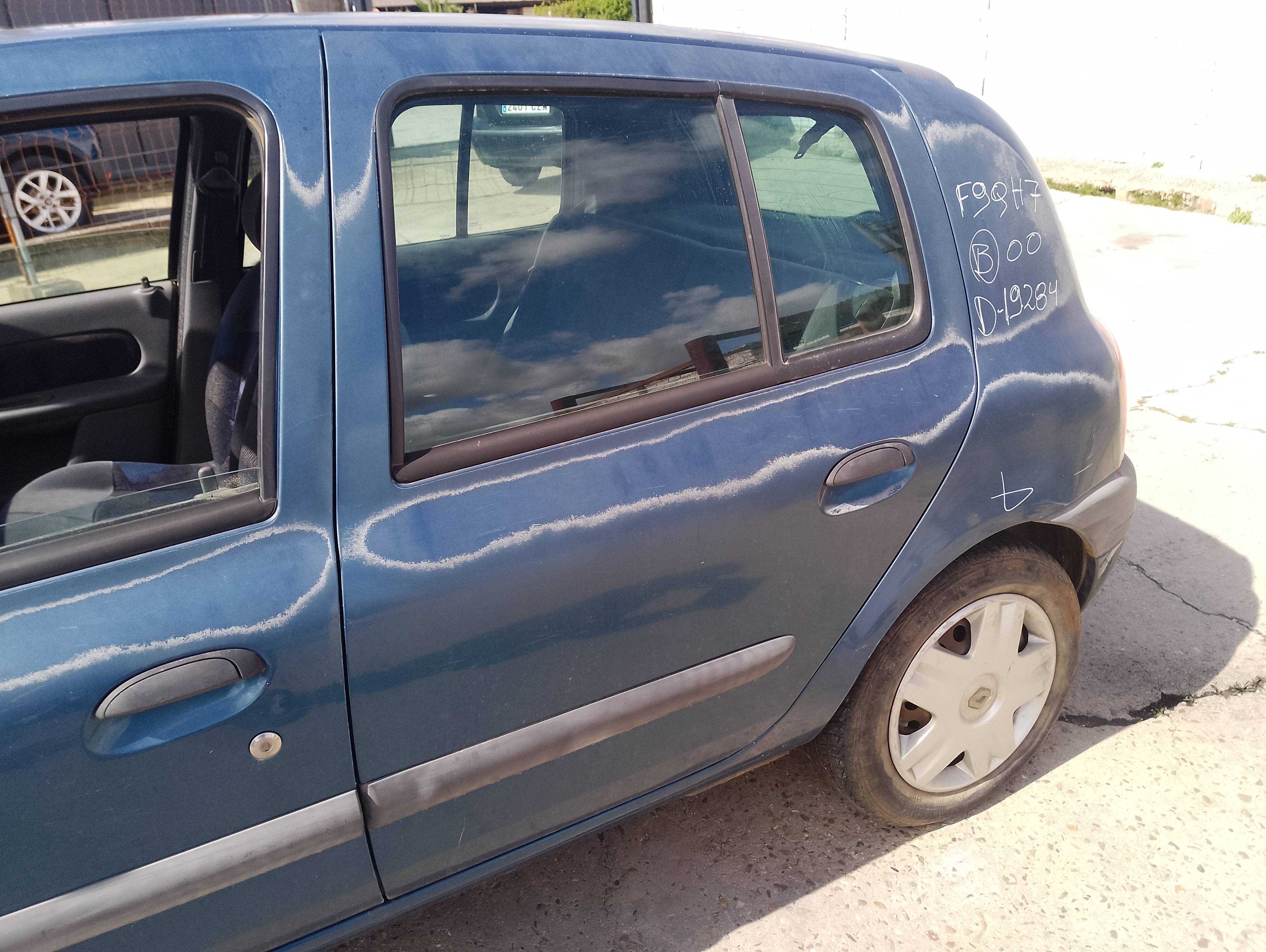 Recambio de puerta trasera izquierda para renault clio ii fase i (b/cbo) 1.9 d mtv referencia OEM IAM   
