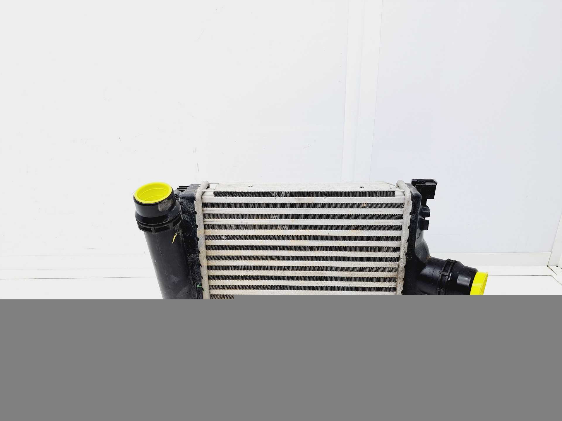 Recambio de intercooler para dacia sandero stepway comfort referencia OEM IAM 144963014R  CALSONIC