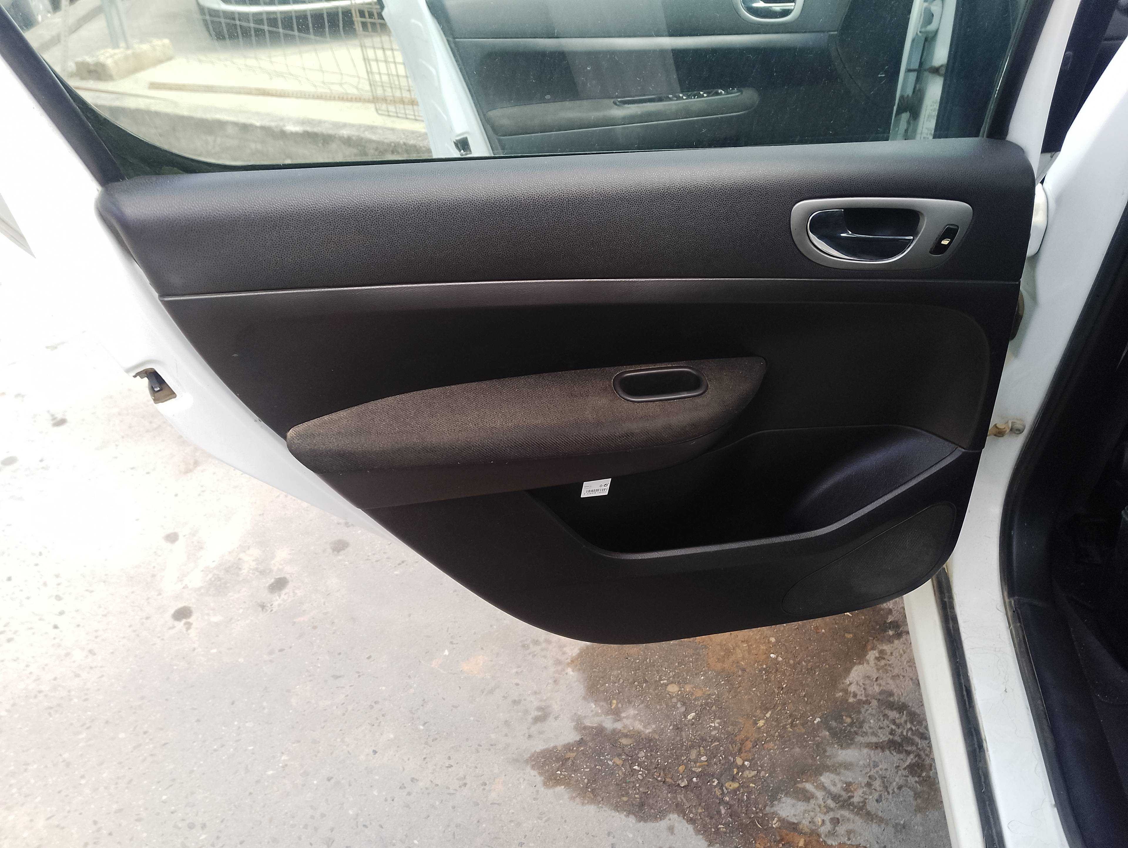 Recambio de guarnecido puerta trasera izquierda para peugeot 307 (s1) xr clim plus referencia OEM IAM   