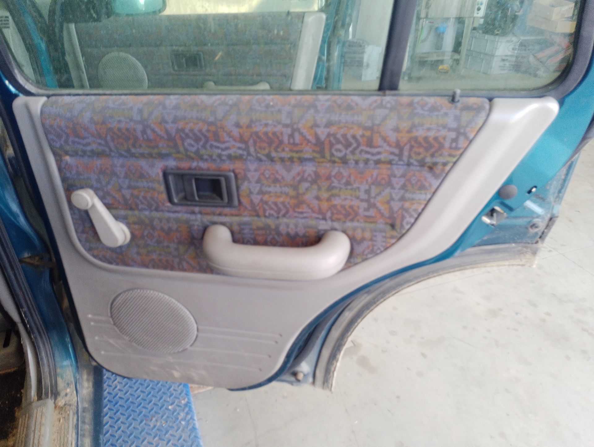 Recambio de guarnecido puerta trasera derecha para land rover freelander i (l314) 2.0 di 4x4 referencia OEM IAM   