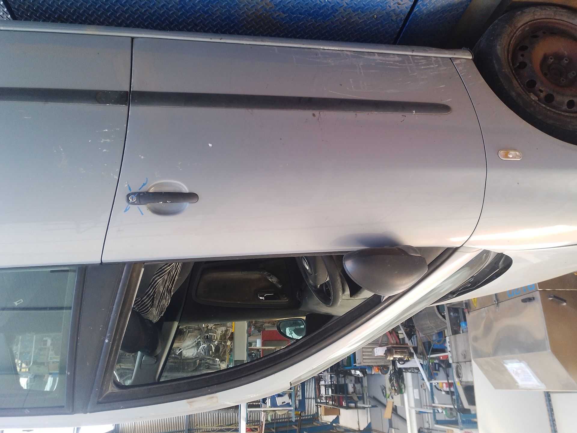 Recambio de puerta delantera izquierda para seat cordoba (6l2) 1.4 16v referencia OEM IAM 6L4831055S  