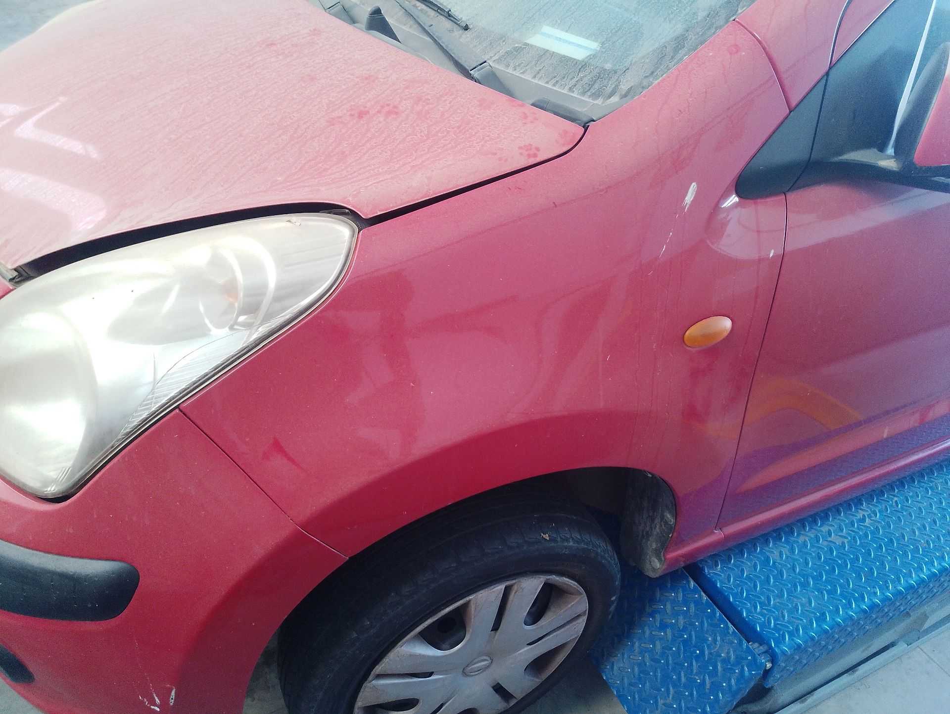 Recambio de aleta delantera izquierda para nissan pixo (ua0) 1.0 referencia OEM IAM 631134A00C  