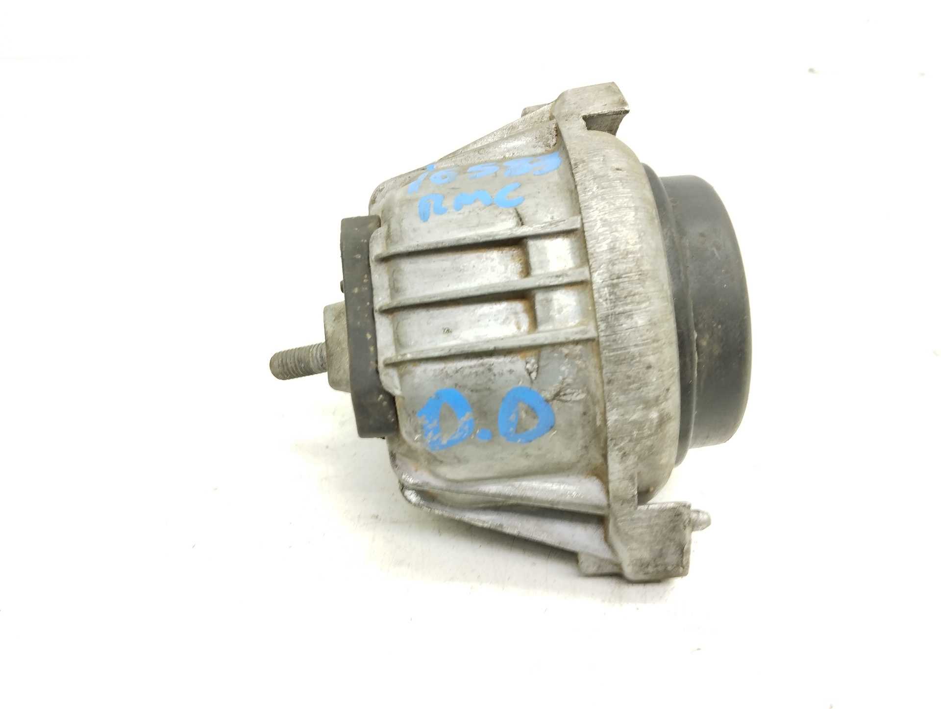 Recambio de soporte motor derecho para bmw serie 1 berlina (e81/e87) 120d referencia OEM IAM  22116768800 