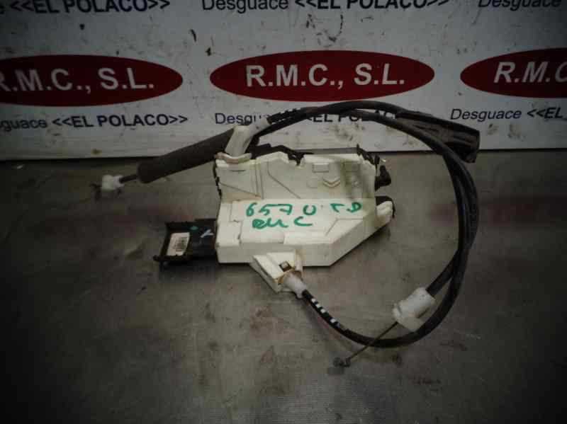 Recambio de cerradura puerta trasera derecha para peugeot 308 1.6 16v hdi referencia OEM IAM 9800617280 567162 A01519