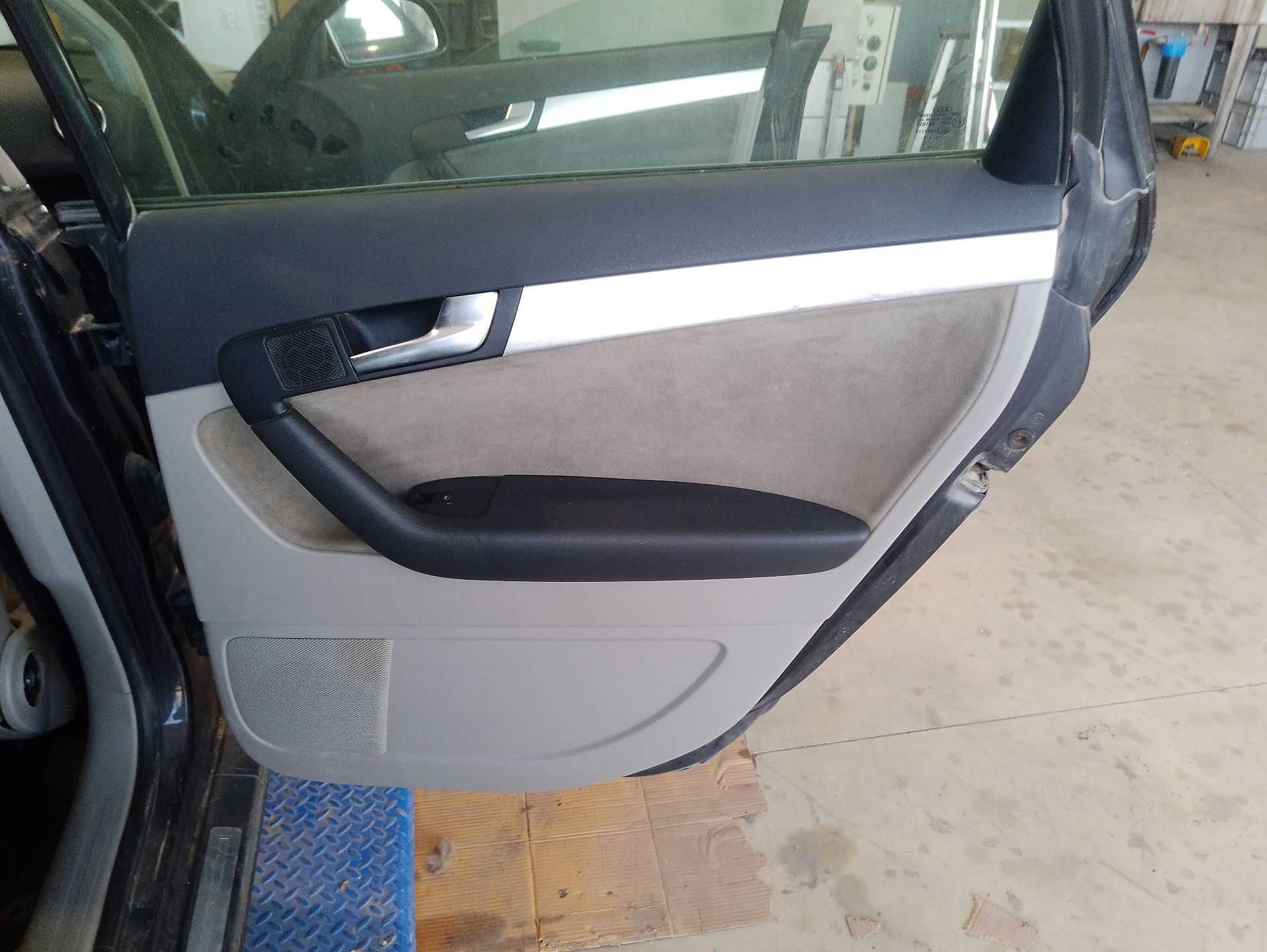 Recambio de guarnecido puerta trasera derecha para audi a3 (8p1) 2.0 tdi referencia OEM IAM   