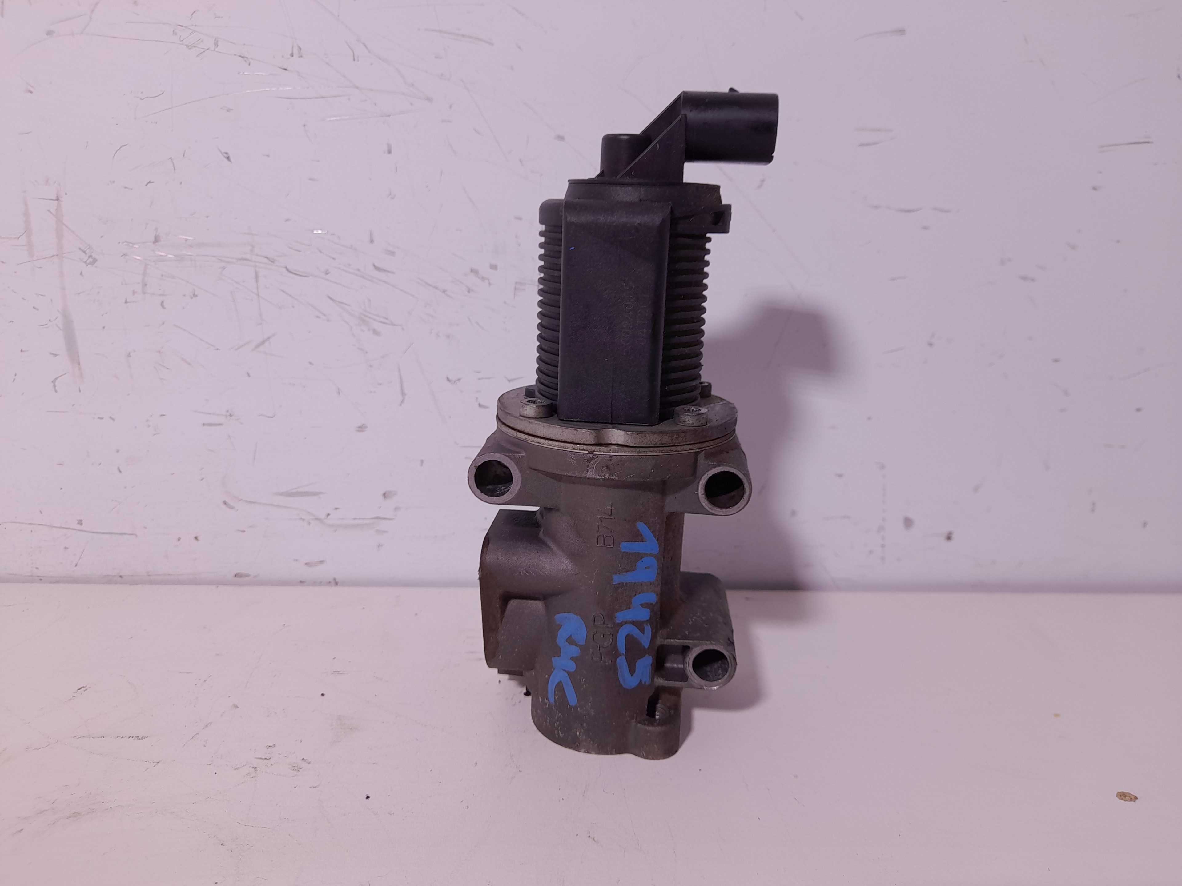 Recambio de valvula egr para opel astra gtc cosmo referencia OEM IAM   
