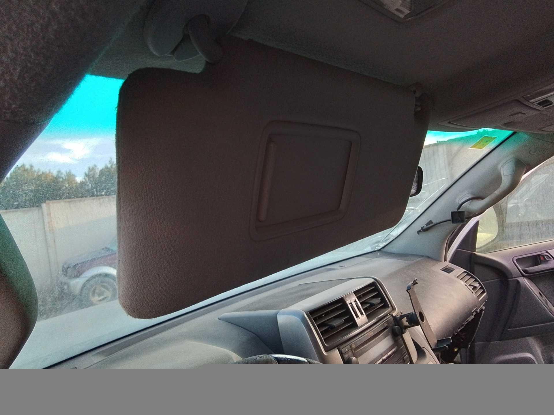 Recambio de parasol izquierdo para toyota land cruiser (j15) basis referencia OEM IAM   