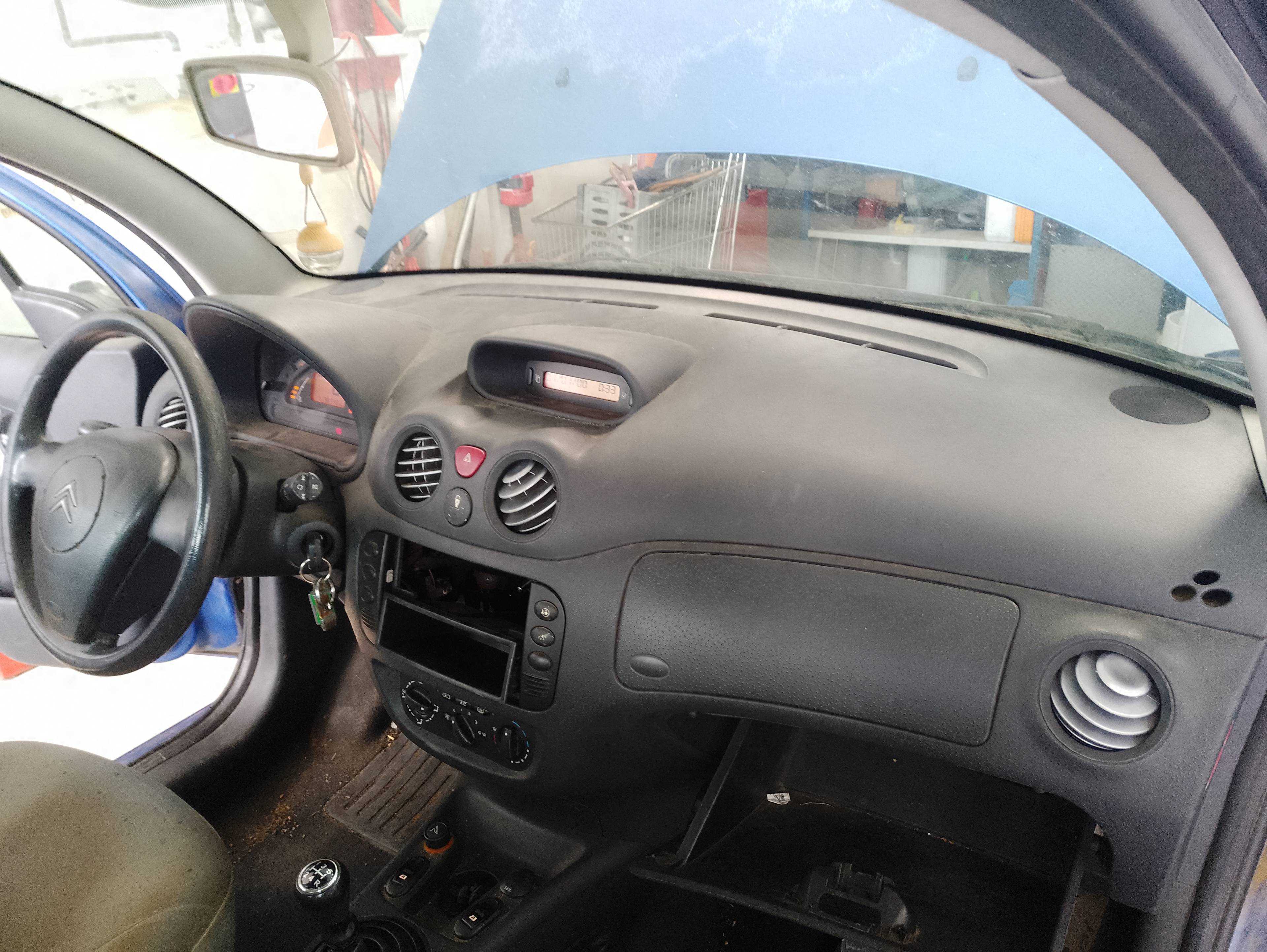 Recambio de salpicadero para citroën c3 1.4 hdi audace referencia OEM IAM   