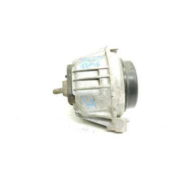 SOPORTE MOTOR IZQUIERDO 22116768799 