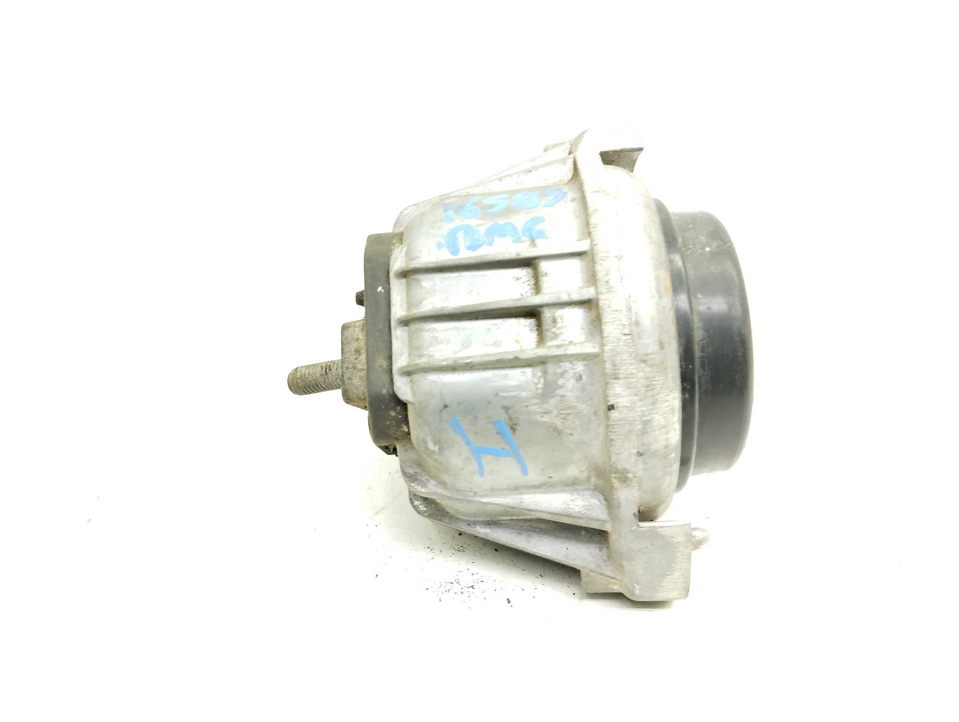 Recambio de soporte motor izquierdo para bmw serie 1 berlina (e81/e87) 120d referencia OEM IAM  22116768799 