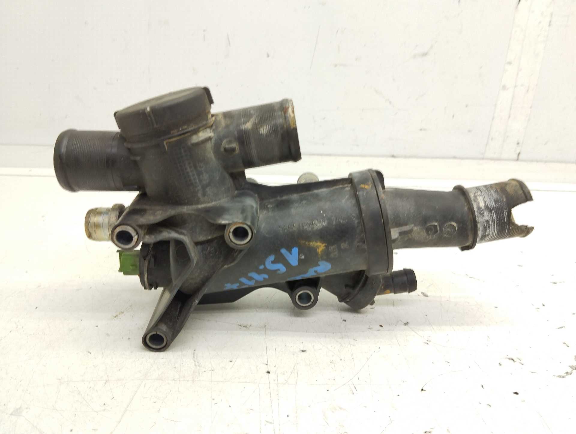 Recambio de caja termostato para citroën c4 berlina exclusive referencia OEM IAM 9656182980  