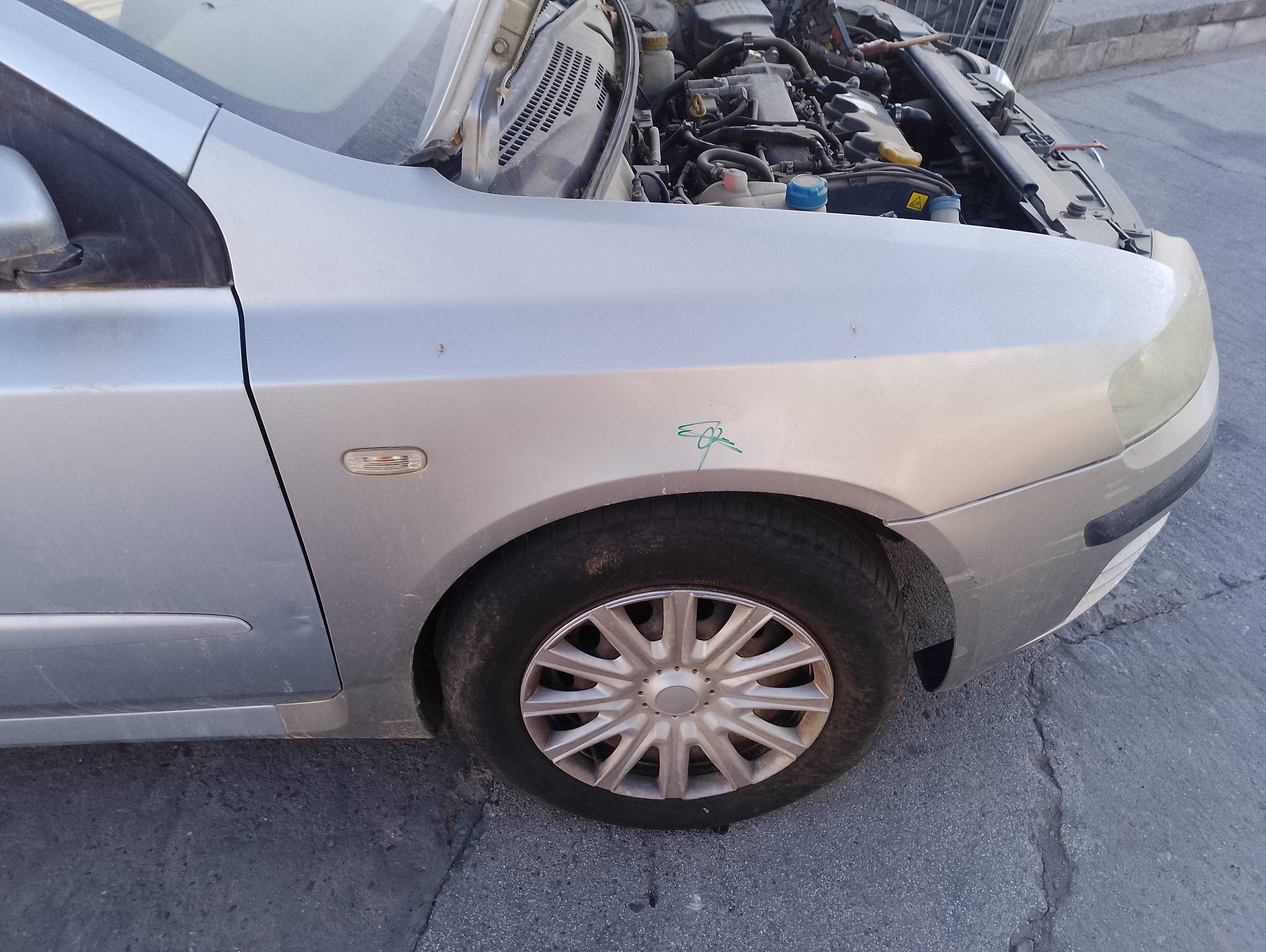 Recambio de aleta delantera derecha para fiat stilo (192) 1.9 120 dynamic multijet referencia OEM IAM   