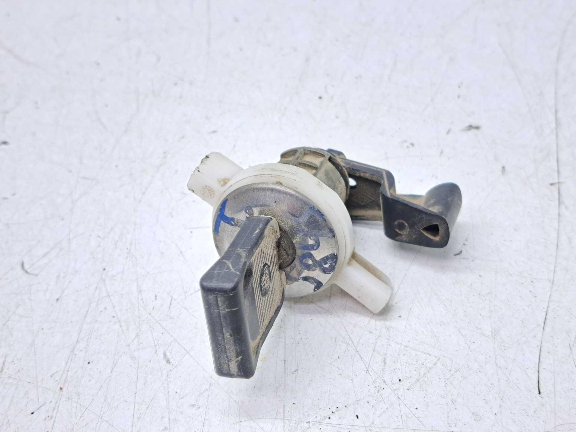 Recambio de bombin puerta delantera izquierda para renault clio ii fase i (b/cbo) 1.9 diesel referencia OEM IAM   