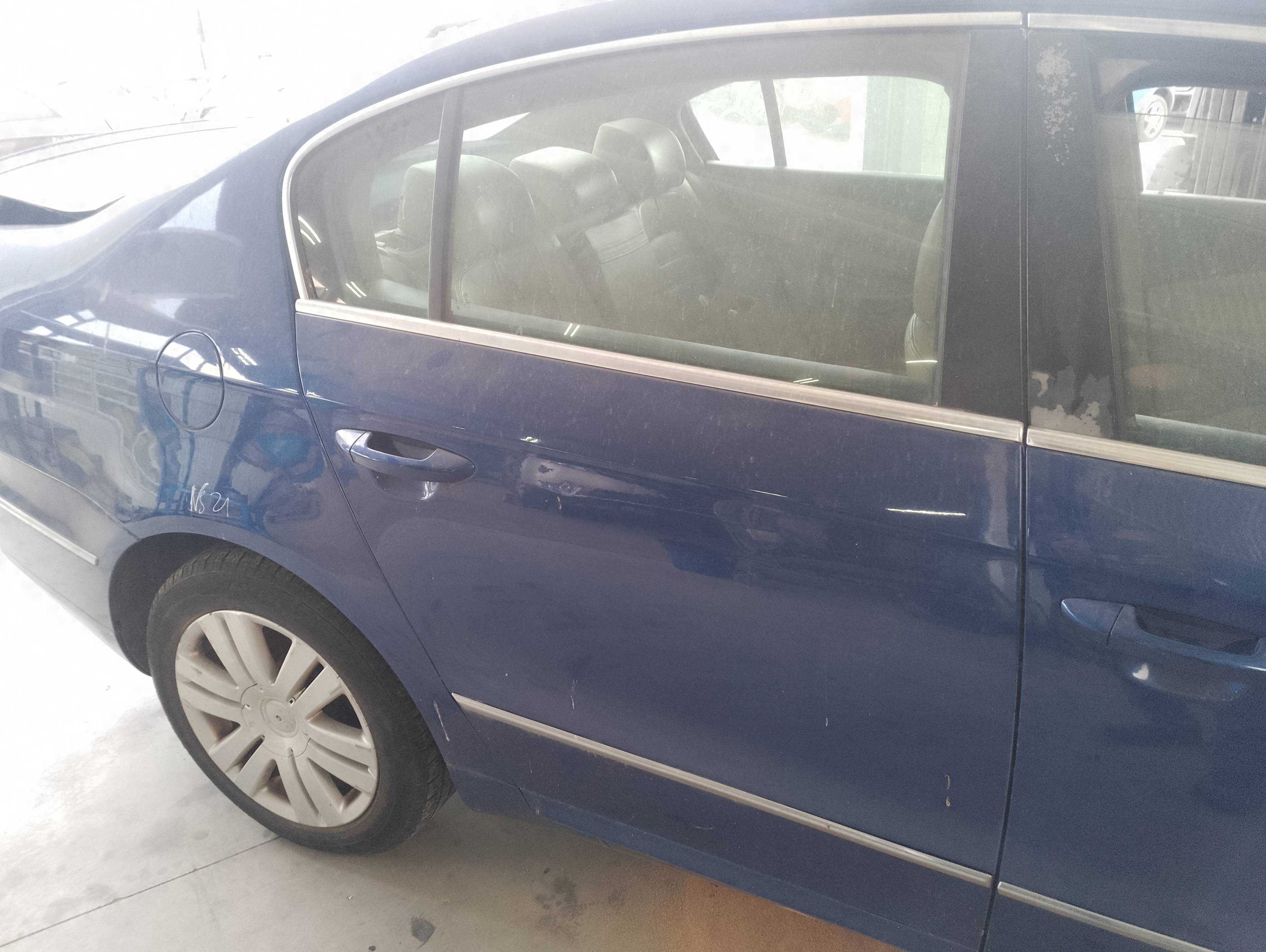 Recambio de puerta trasera derecha para volkswagen passat berlina (3c2) advance referencia OEM IAM   