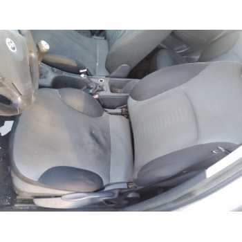 ASIENTO DELANTERO IZQUIERDO 