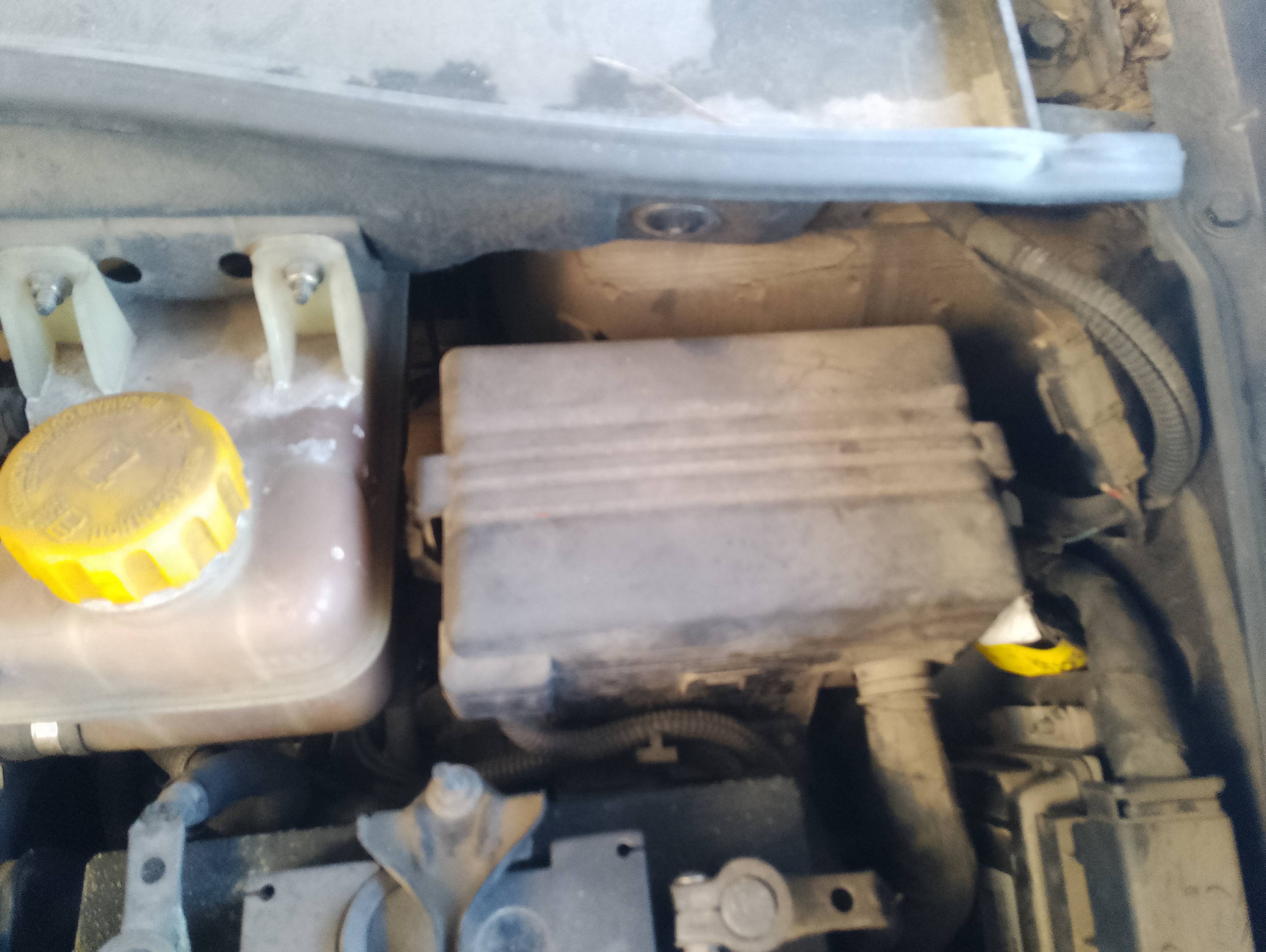 Recambio de caja reles / fusibles para chevrolet tacuma se referencia OEM IAM   