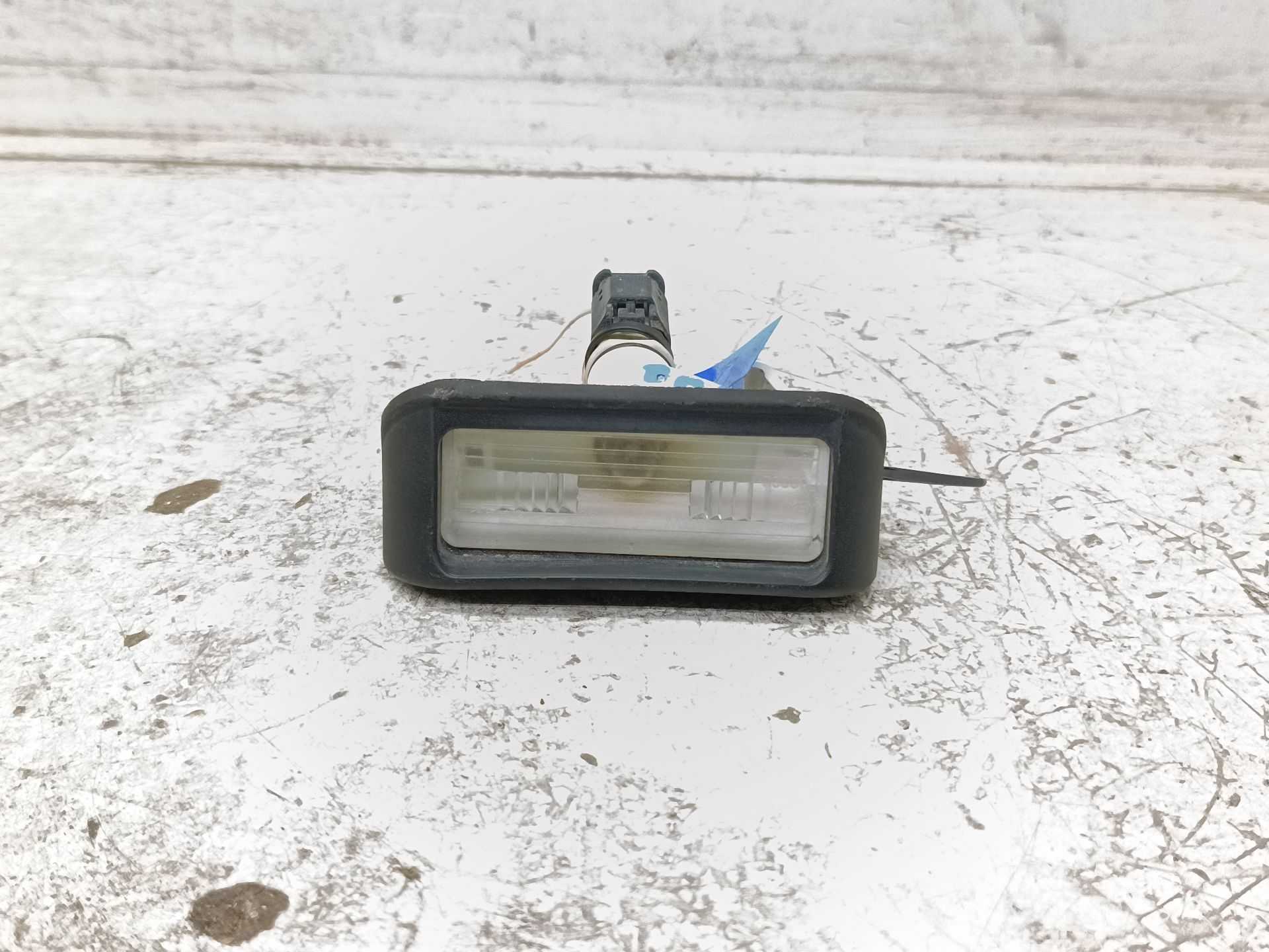 Recambio de piloto matricula para opel combo furgoneta/monovolumen (k9) 1.5 d referencia OEM IAM   
