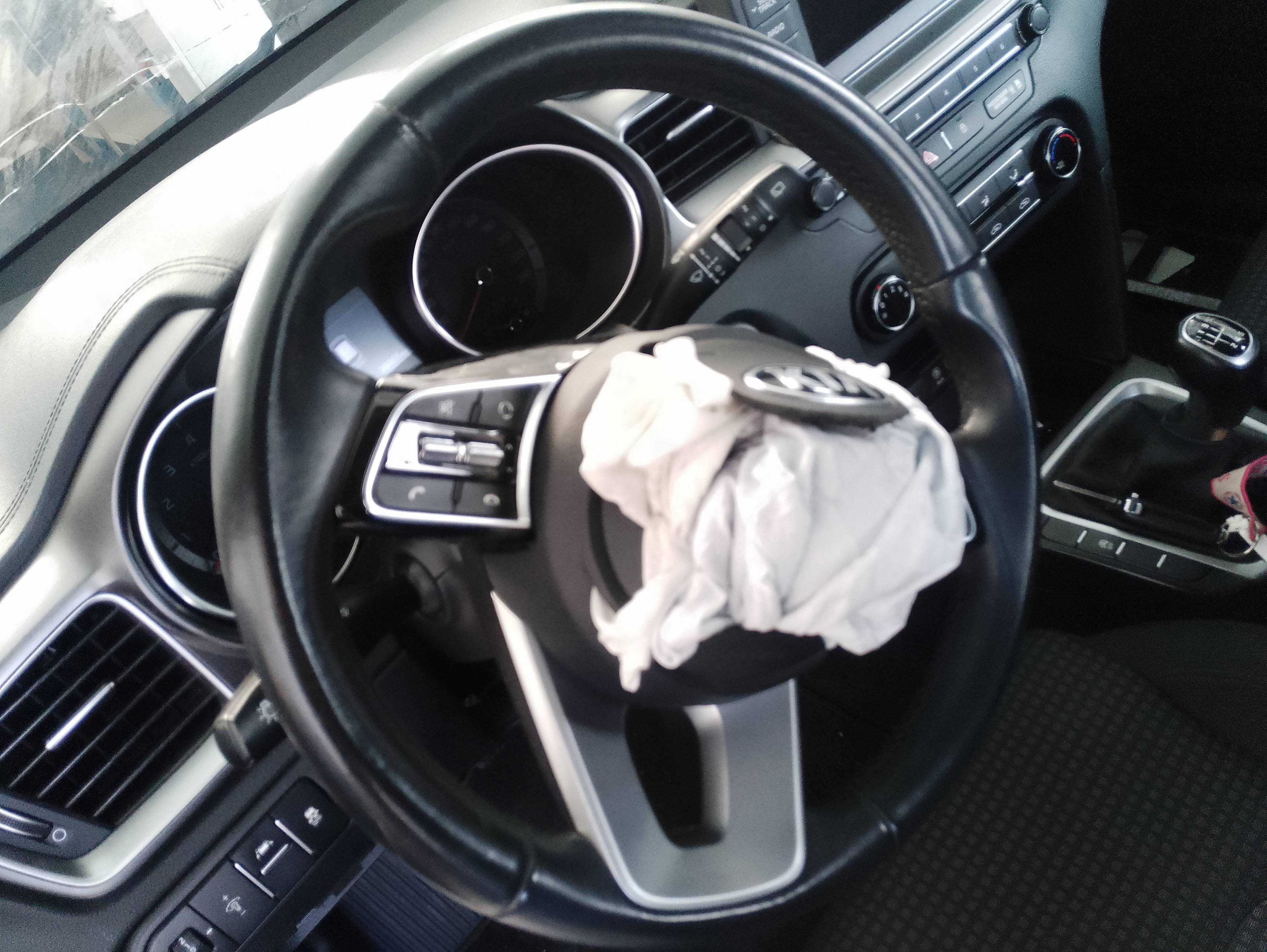 Recambio de volante para kia ceed concept referencia OEM IAM   