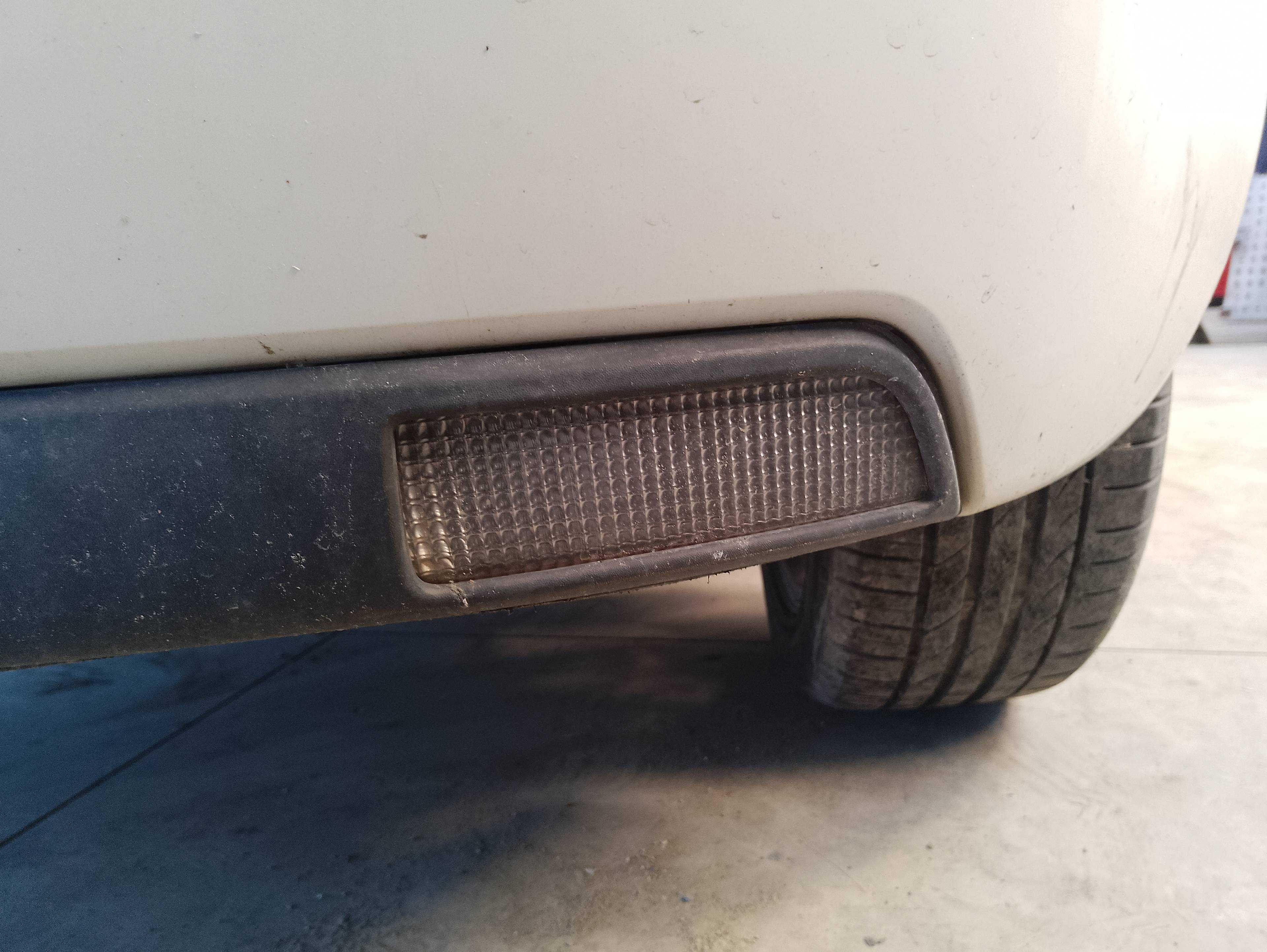 Recambio de piloto marcha atras para citroën c4 berlina vtr plus referencia OEM IAM   