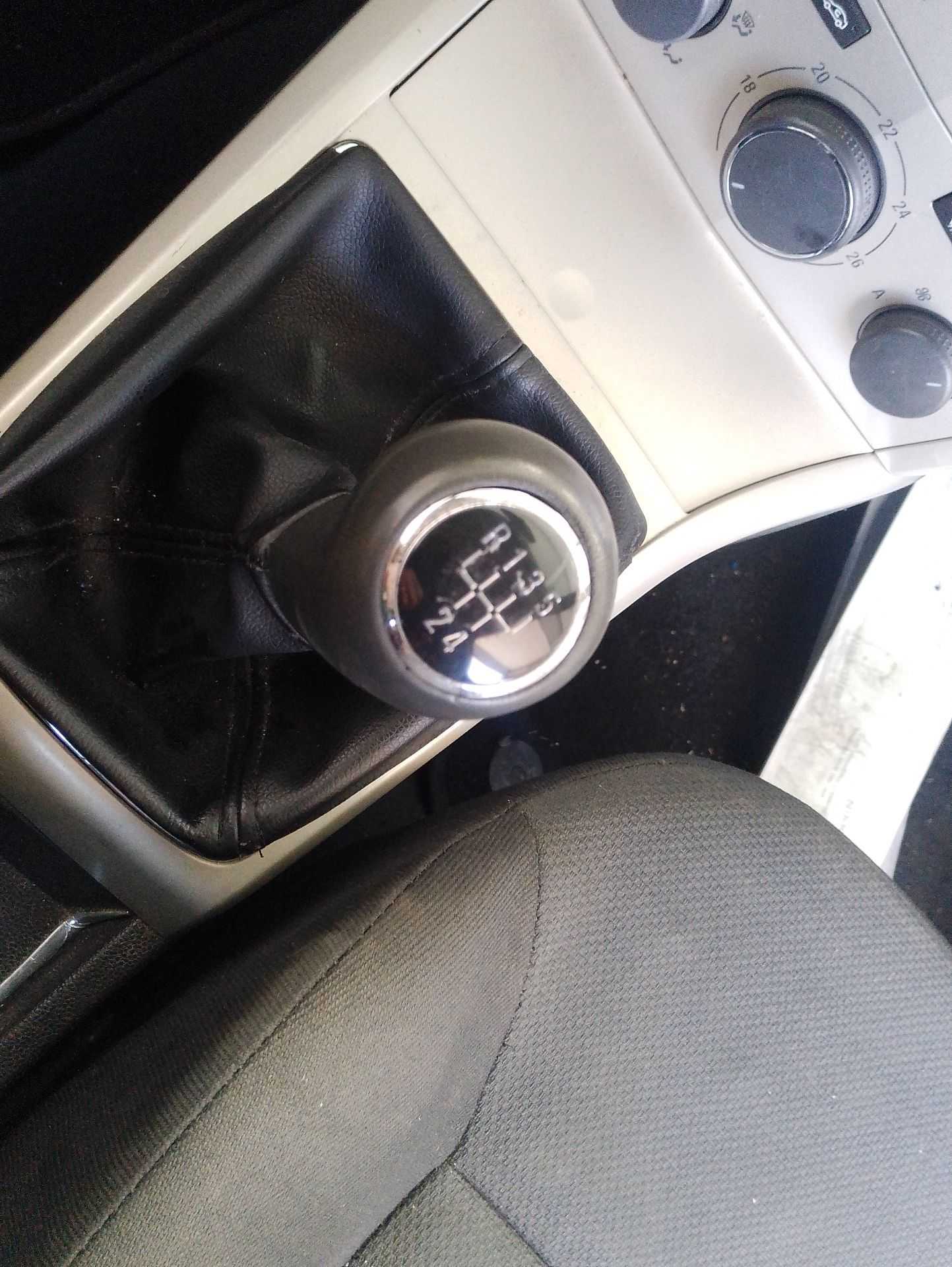 Recambio de palanca cambio para opel astra h gtc (a04) 1.6 (l08) referencia OEM IAM 93180984  