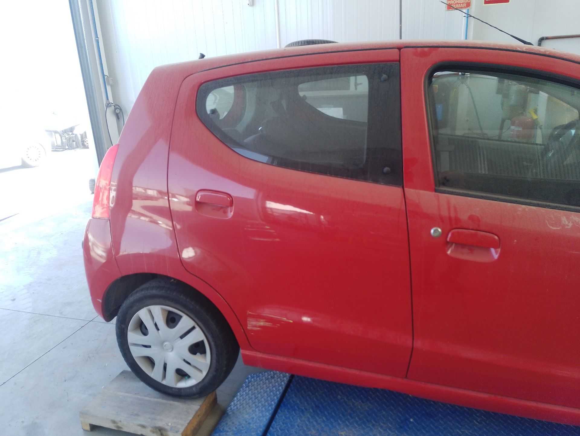 Recambio de puerta trasera derecha para nissan pixo (ua0) 1.0 referencia OEM IAM 821004A00C  