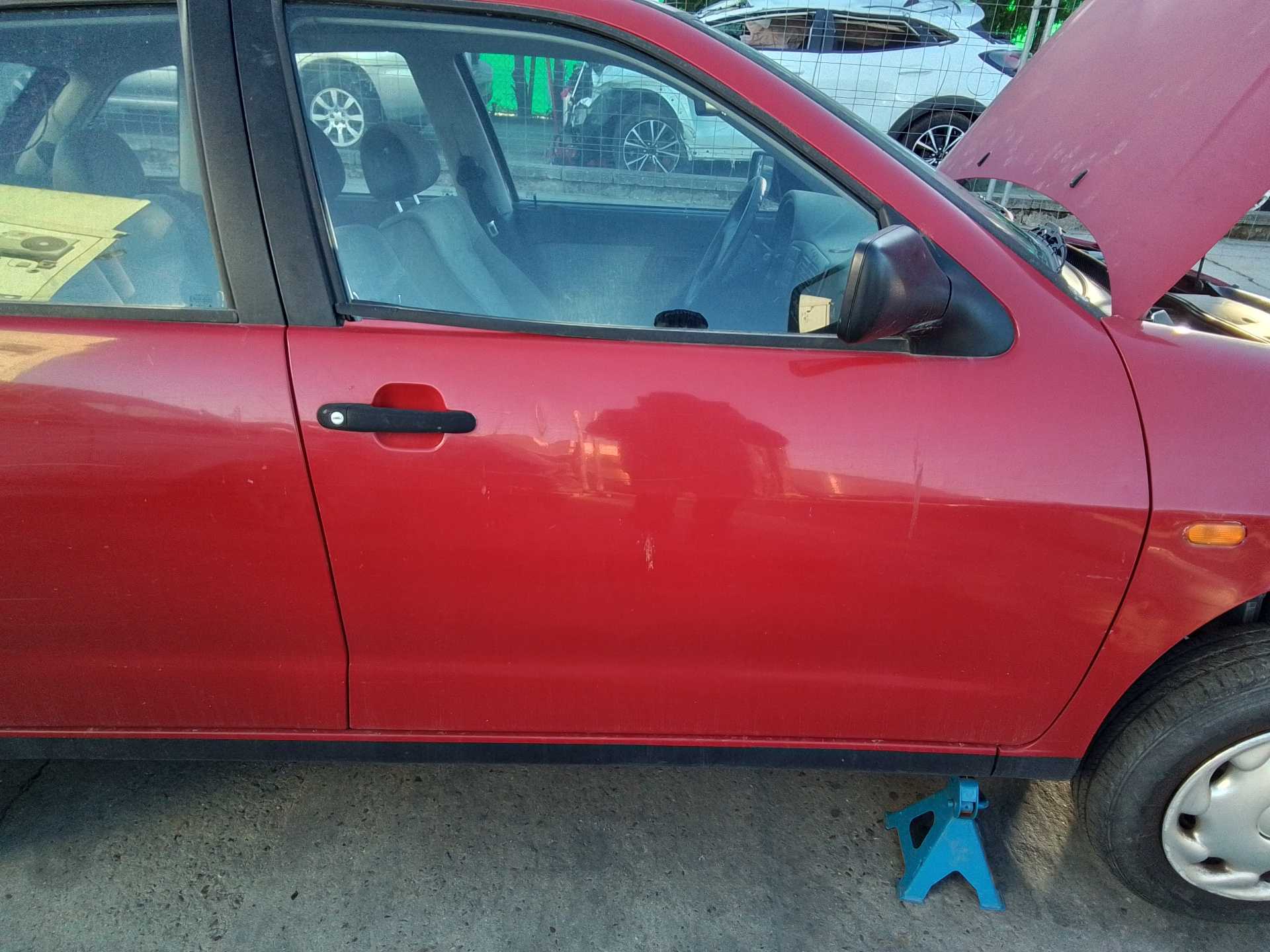Recambio de puerta delantera derecha para seat ibiza (6k) básico referencia OEM IAM   