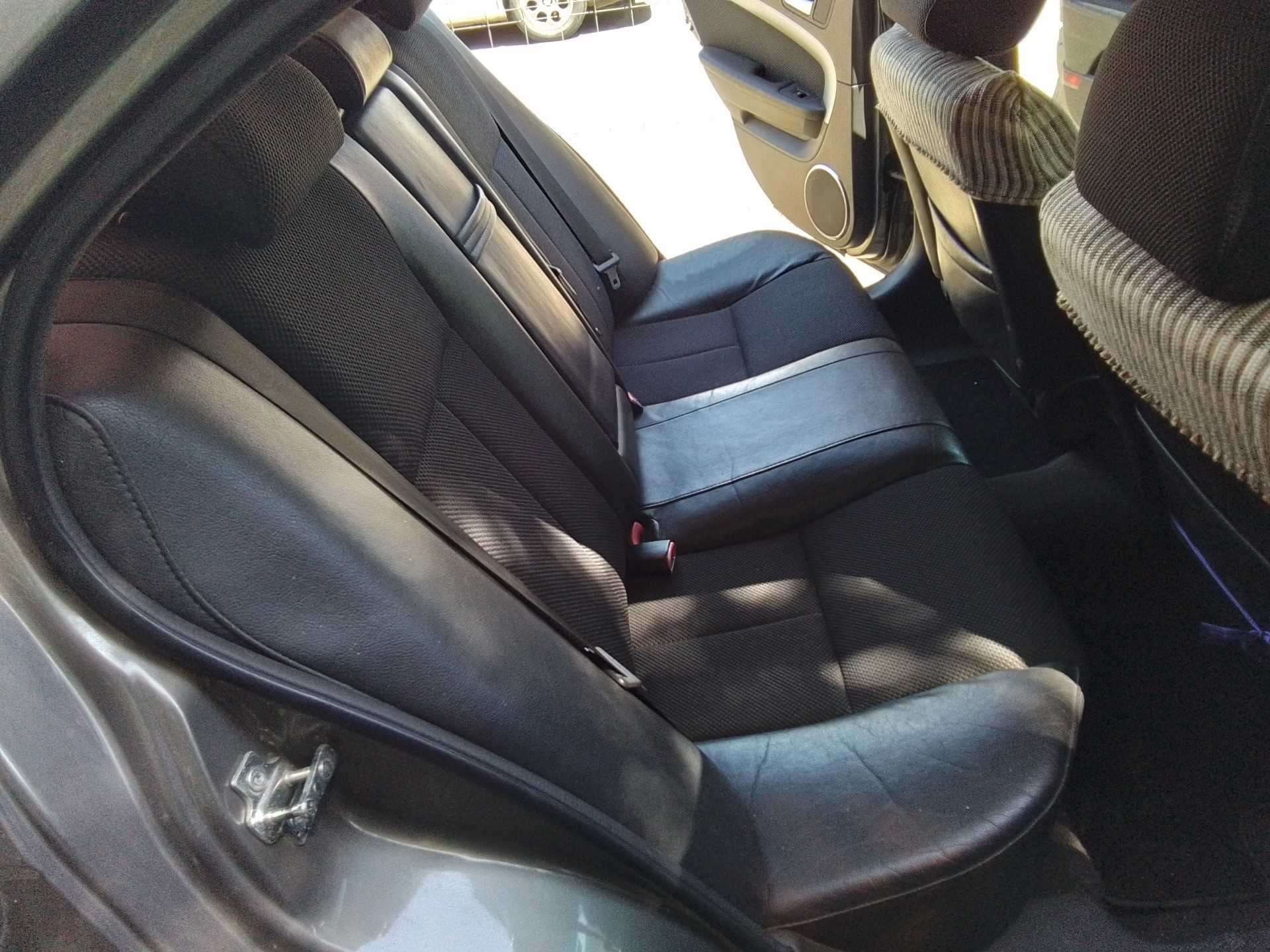 Recambio de asientos traseros para chevrolet epica 2.0 diesel cat referencia OEM IAM   