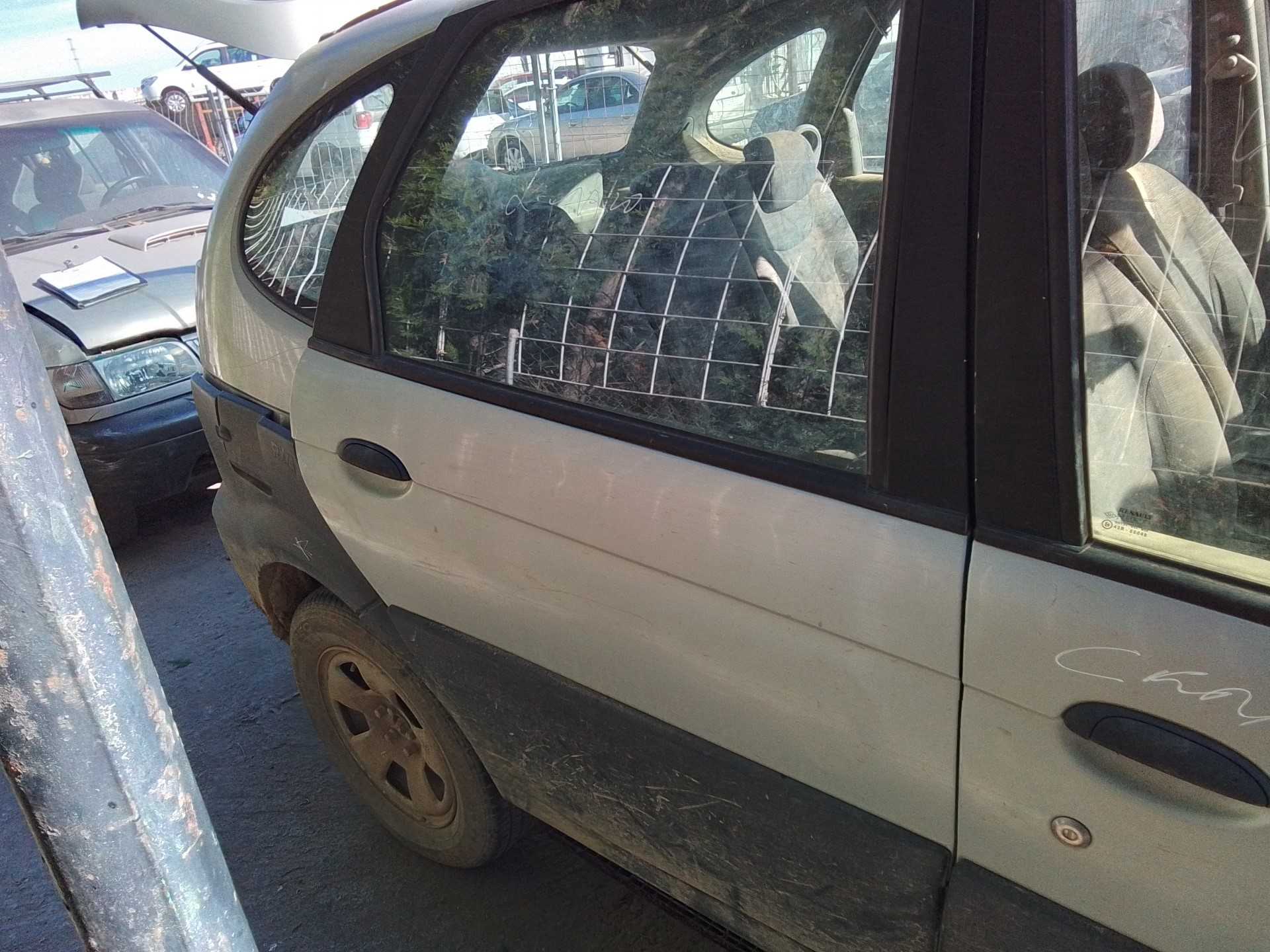 Recambio de puerta trasera derecha para renault scenic (ja..) 1.9 dci authentique referencia OEM IAM   