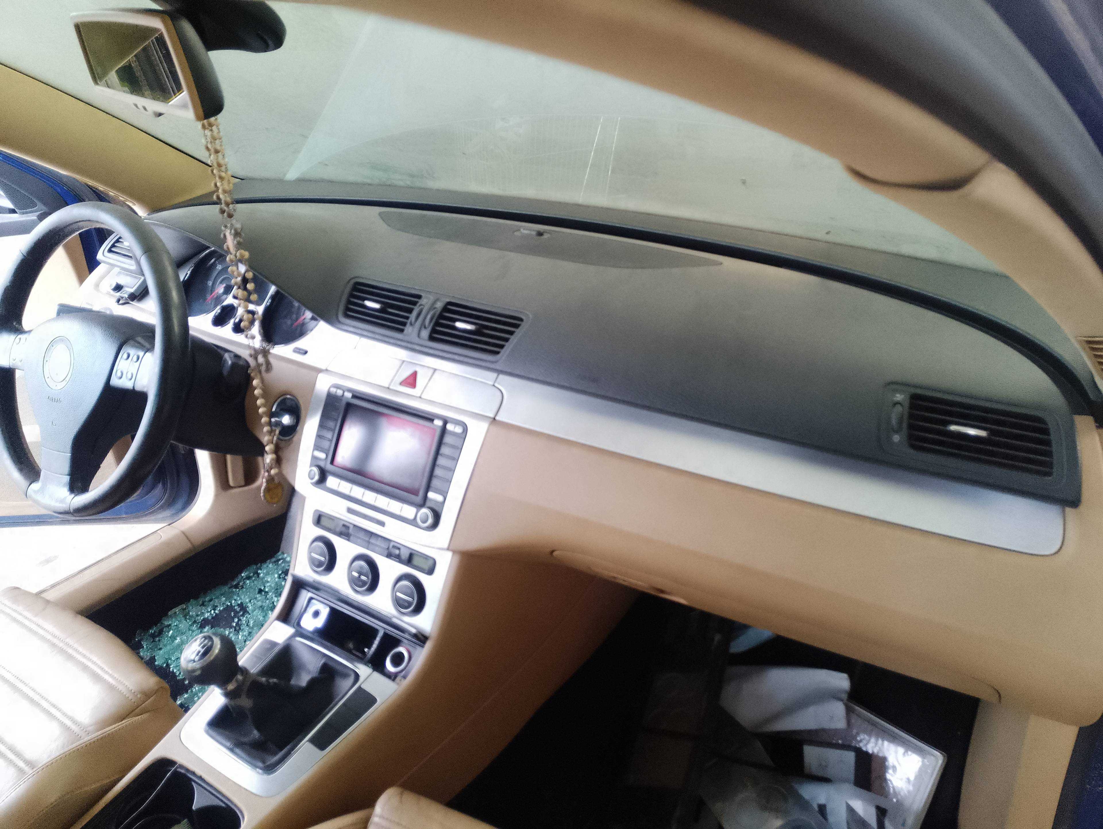 Recambio de salpicadero para volkswagen passat berlina (3c2) advance referencia OEM IAM   