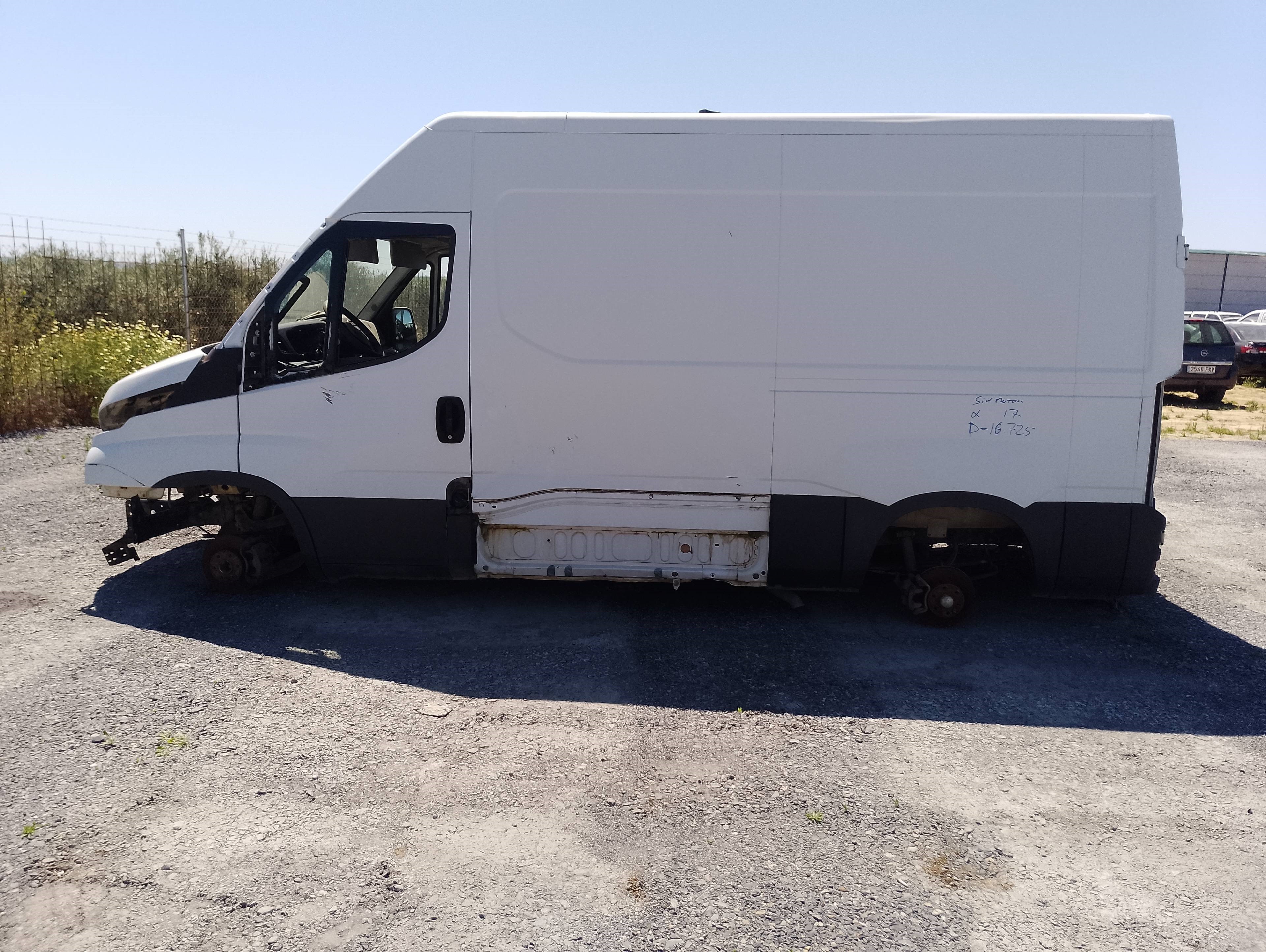 iveco 35s16 del año 2017