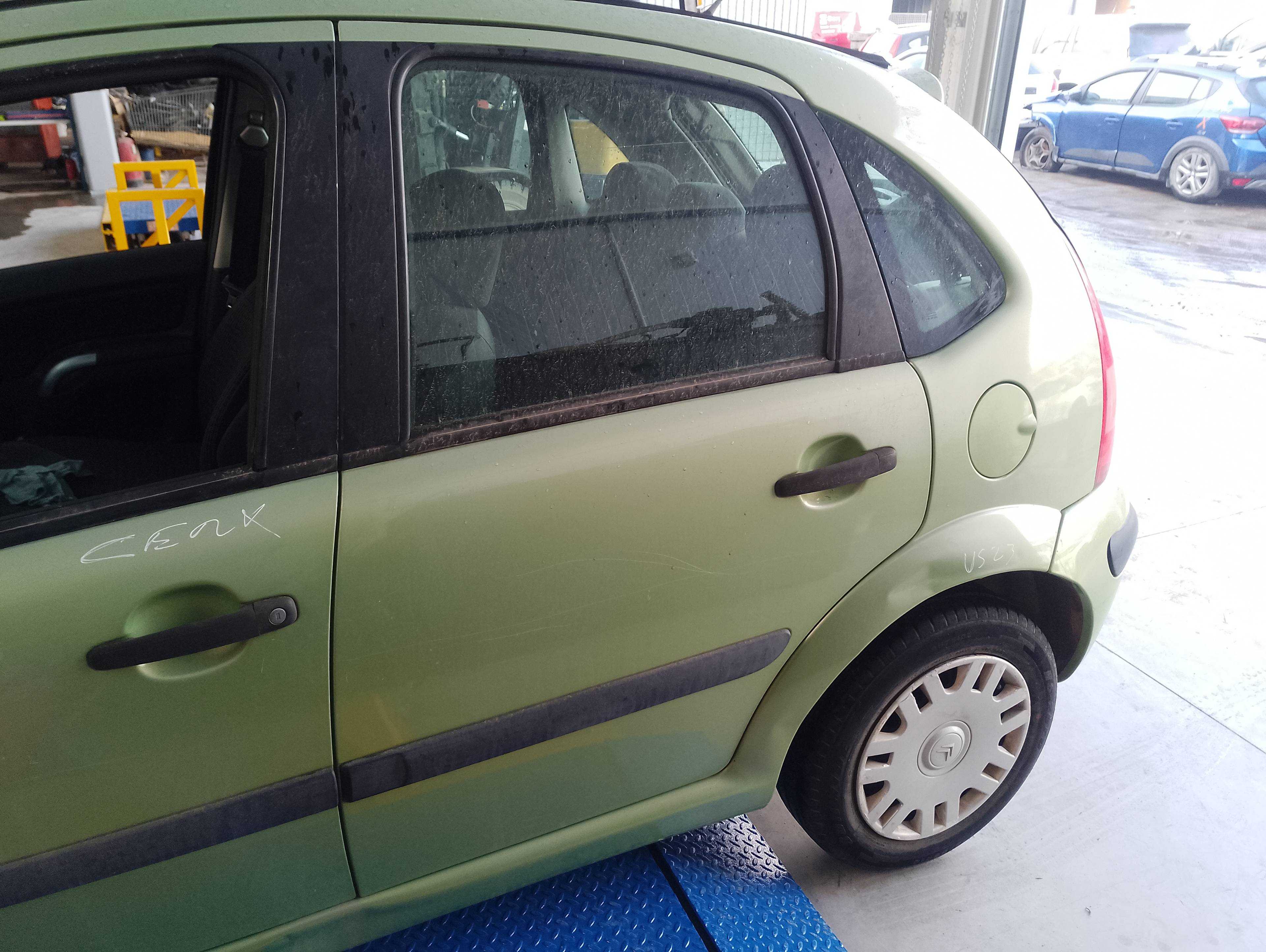 Recambio de puerta trasera izquierda para citroën c3 1.1 satisfaction referencia OEM IAM   