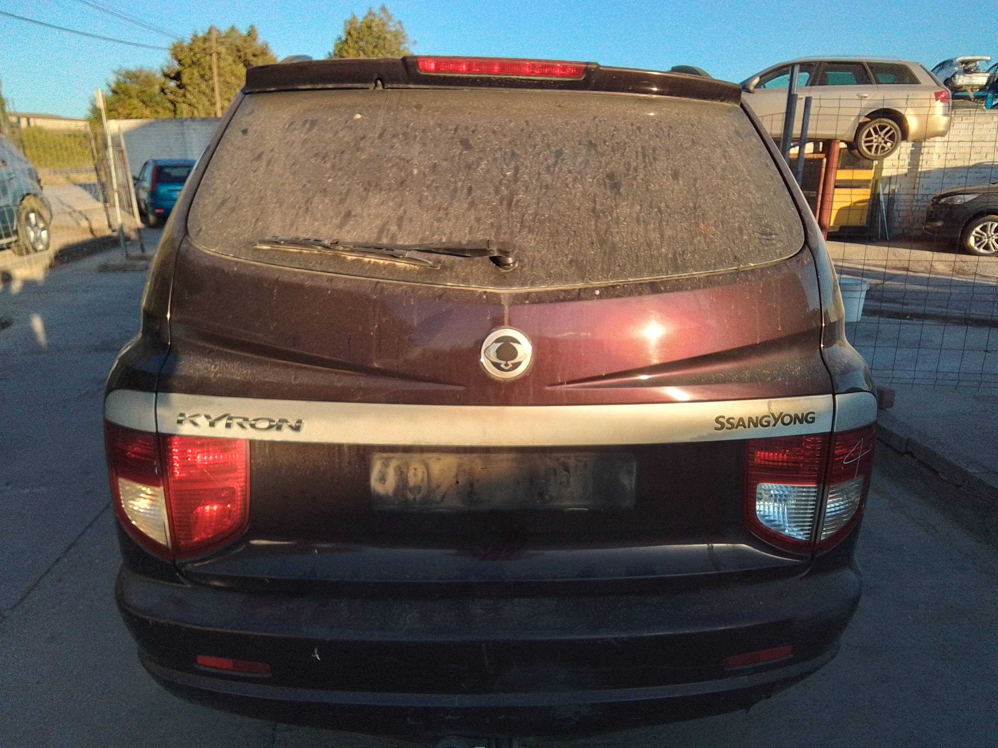 Recambio de porton trasero para ssangyong kyron 200 xdi limited referencia OEM IAM   