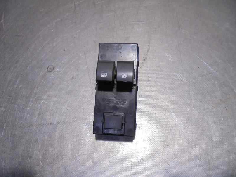 Recambio de mando elevalunas delantero izquierdo para kia cee´d referencia OEM IAM 369493  