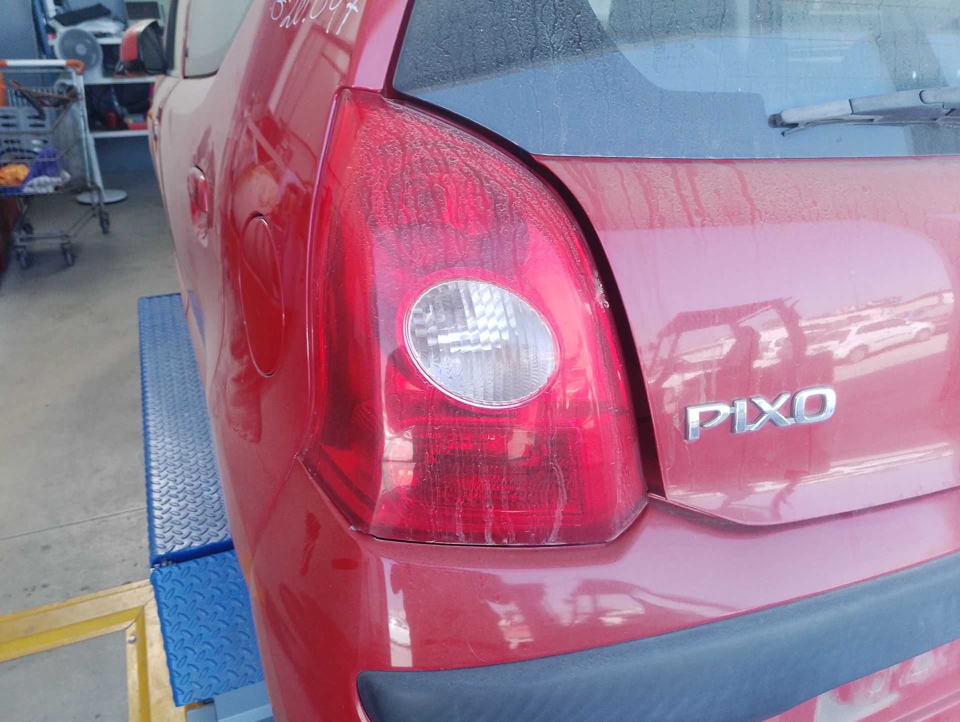 Recambio de piloto trasero izquierdo para nissan pixo (ua0) 1.0 referencia OEM IAM 265554A00G  