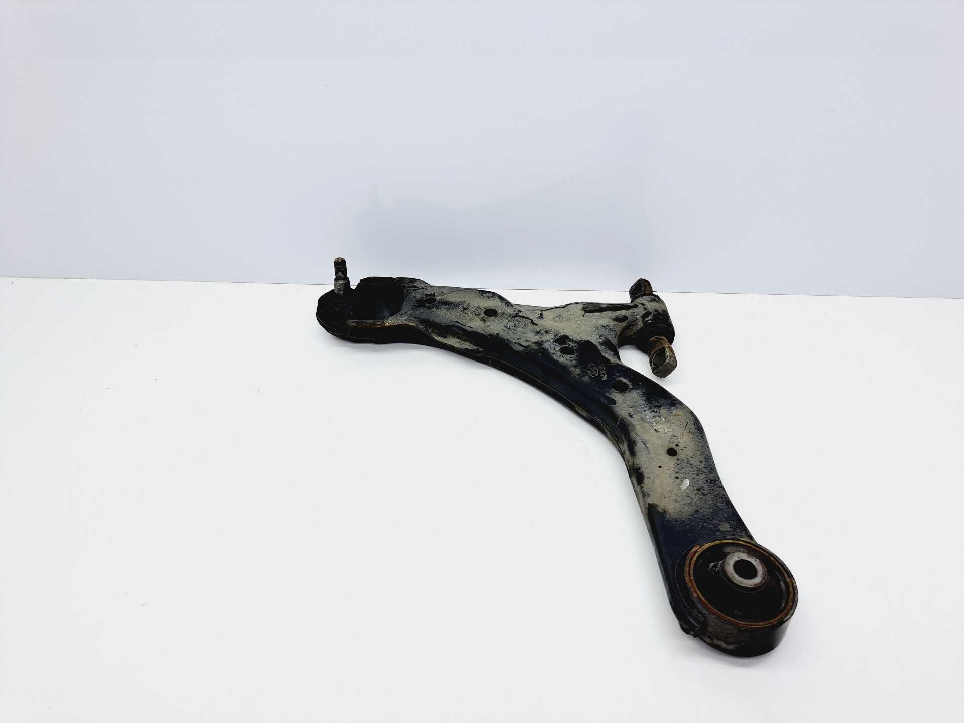 Recambio de brazo suspension inferior delantero izquierdo para kia cerato 2.0 turbodiesel cat referencia OEM IAM 545002DXXX  