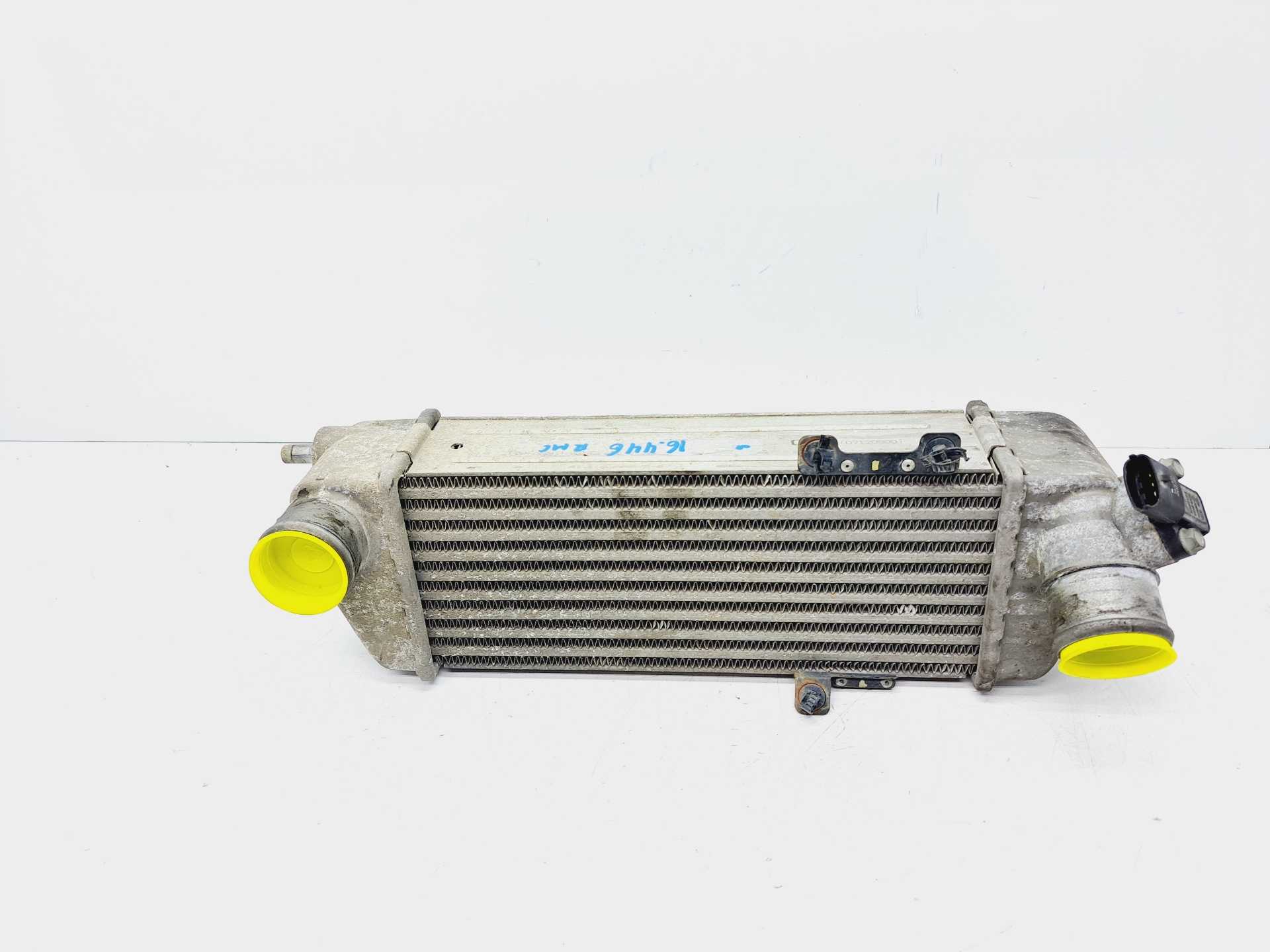 Recambio de intercooler para hyundai i30 2.0 crdi cat referencia OEM IAM 282702708X MODINE 