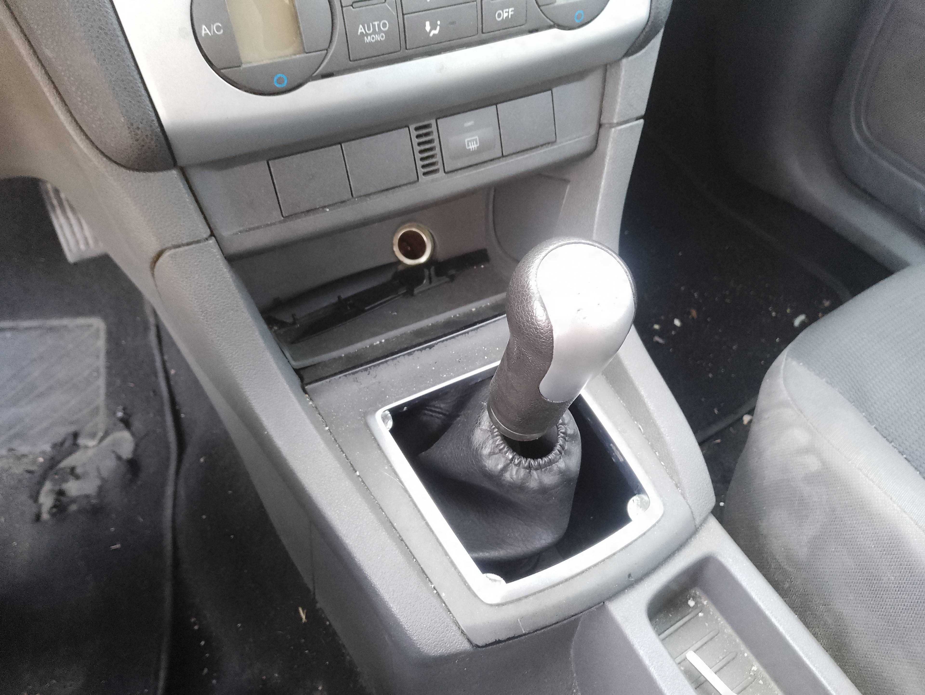 Recambio de palanca cambio para ford focus berlina (cap) ambiente (d) referencia OEM IAM   