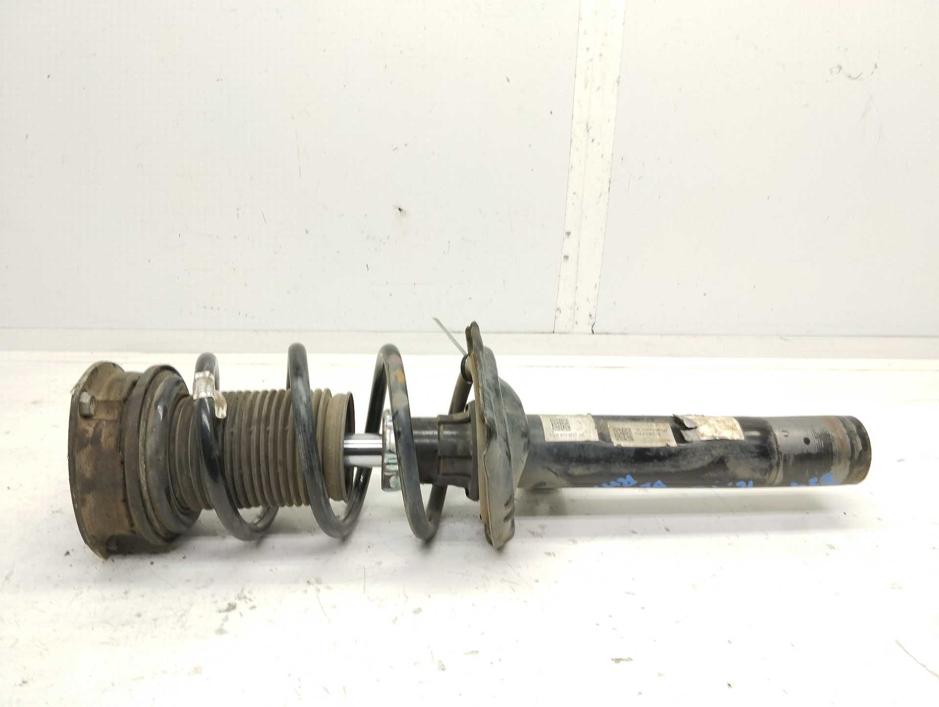 Recambio de amortiguador delantero izquierdo para volkswagen golf vii lim. 2.0 tsi referencia OEM IAM 5Q0413031FN  