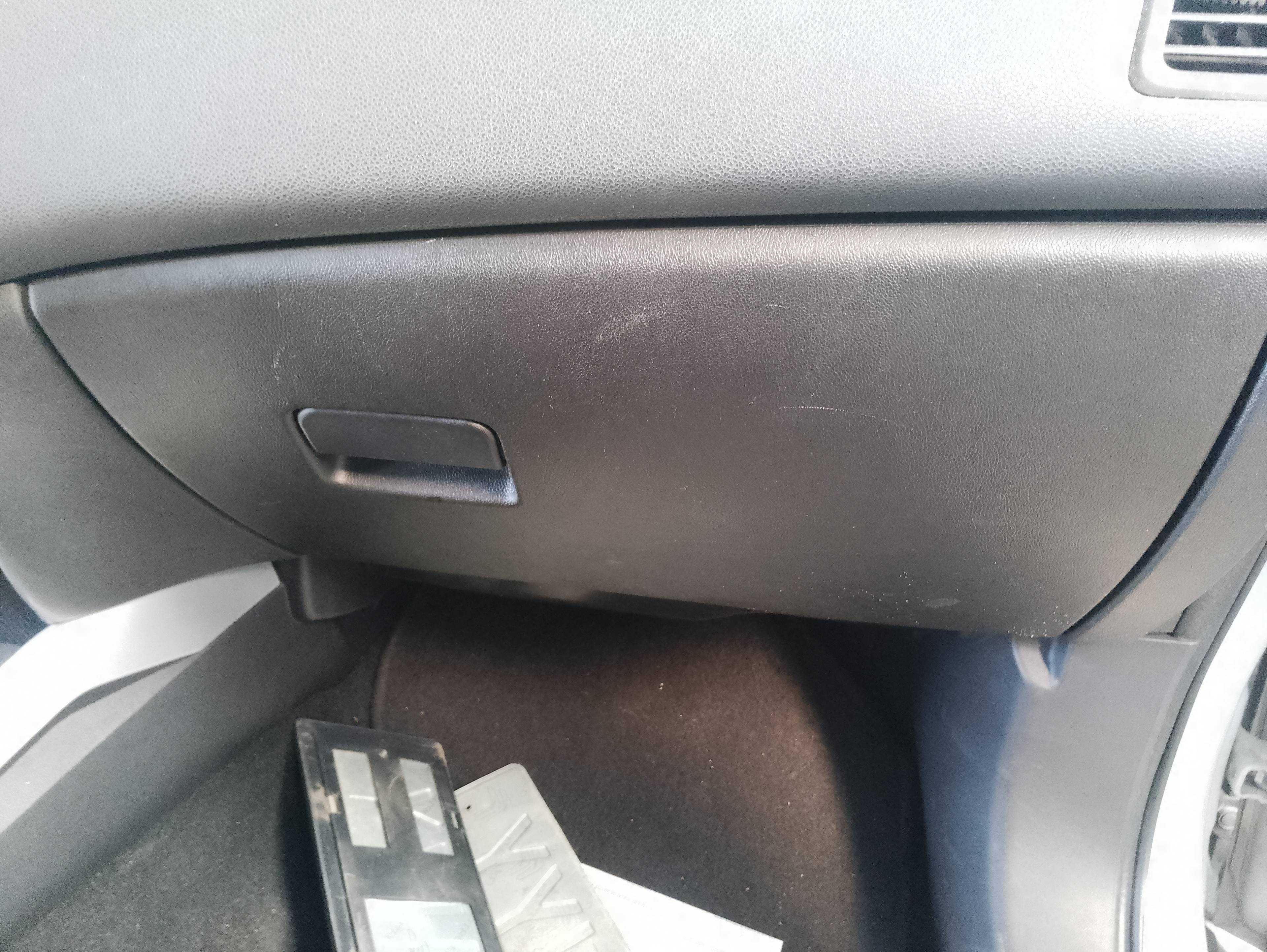 Recambio de guantera para citroën c4 aircross attraction referencia OEM IAM   