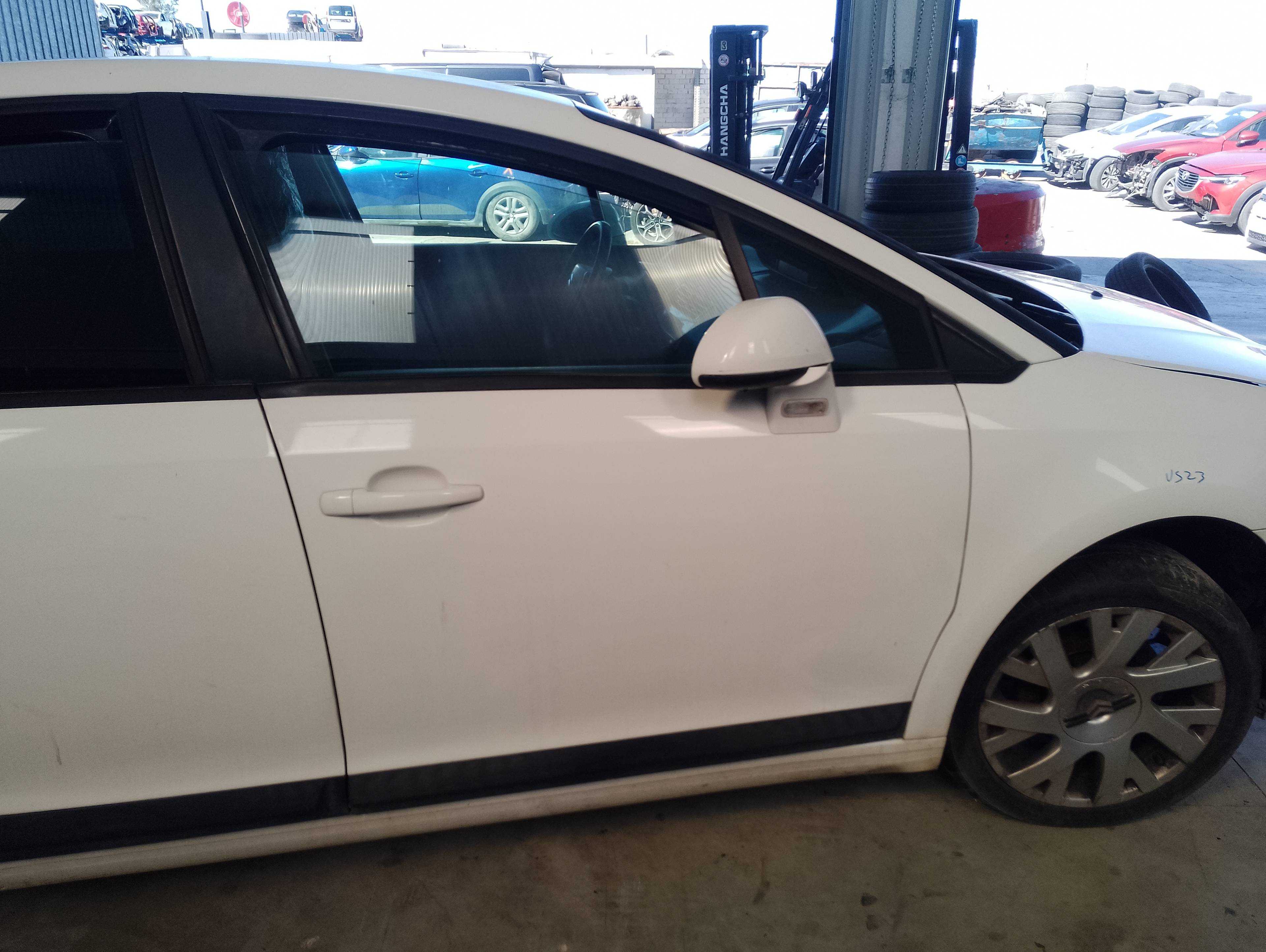Recambio de puerta delantera derecha para citroën c4 berlina vtr plus referencia OEM IAM   