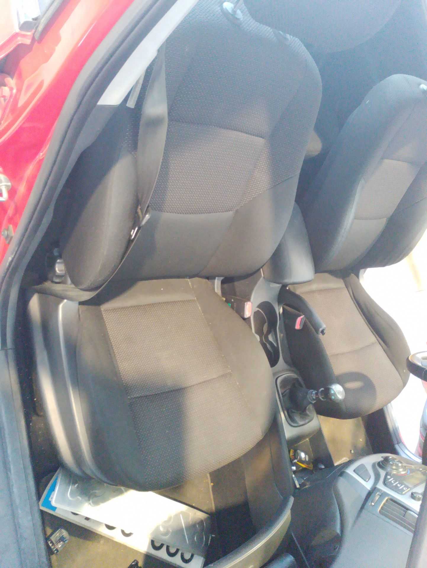 Recambio de asiento delantero derecho para hyundai i30 classic referencia OEM IAM   