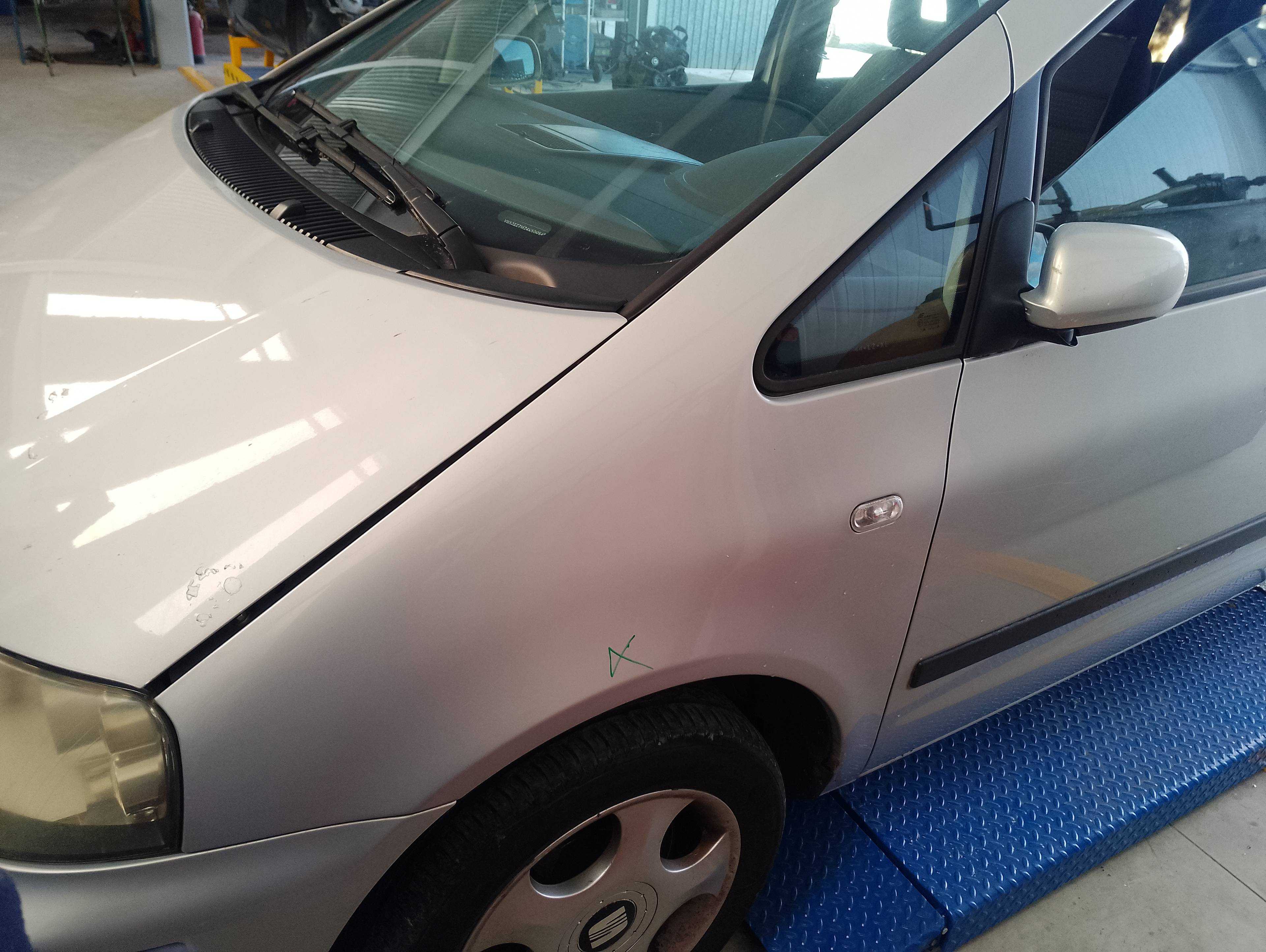 Recambio de aleta delantera izquierda para seat alhambra (7v9) signa 4x4 referencia OEM IAM   